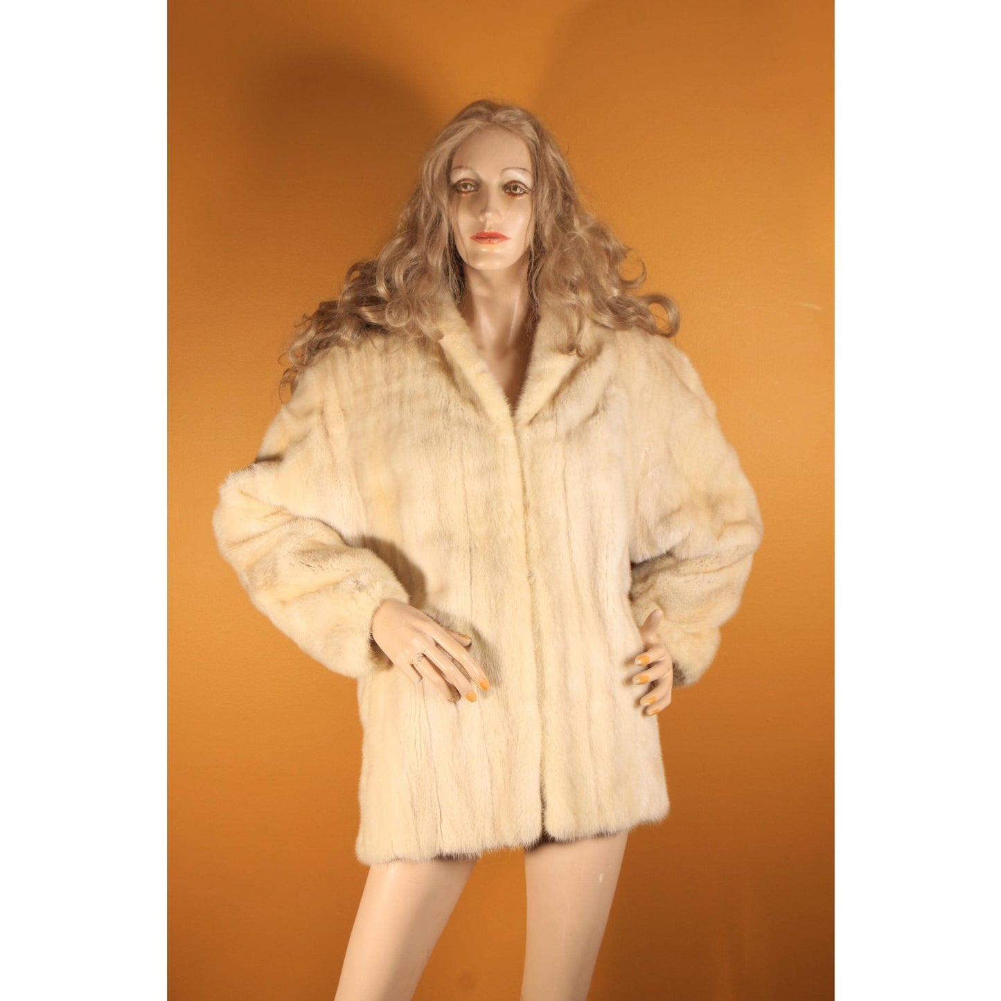 1980s Blonde Cream Off White Mink Fur Long Sleeve Coat by McDaniel's -S