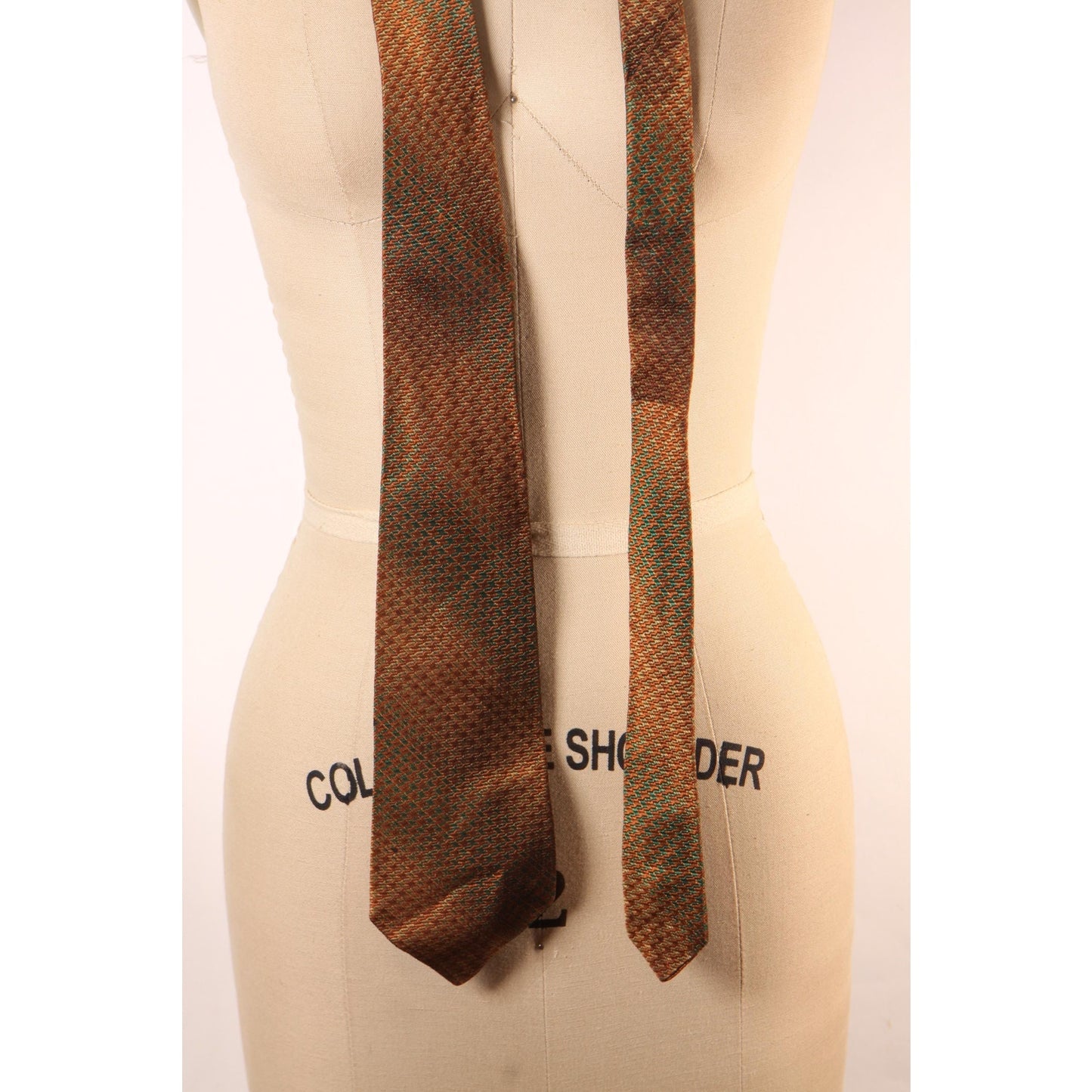 1970s Brown, Tan and Cream Ombre Fade Necktie Tie by Rhoda Woven in Italy