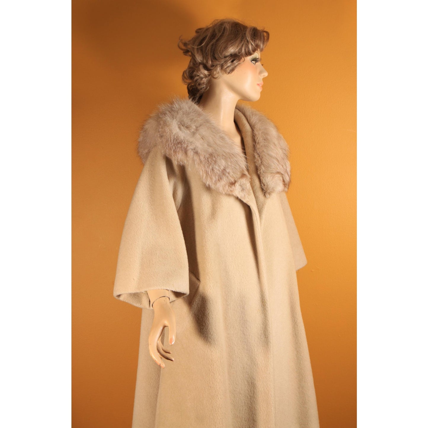 1950s Cream Tan Bracelet Sleeve Fox Fur Collar Swing Coat by Marce Original -M-L