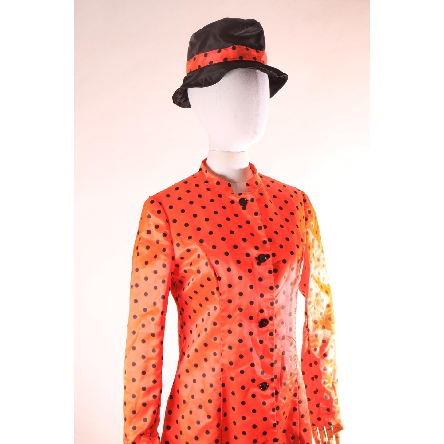 1970s 1980s Hot Pink and Black Satin Polka Dot Long Sleeve Button Down Blouse Jacket with Matching Hat Costume -L