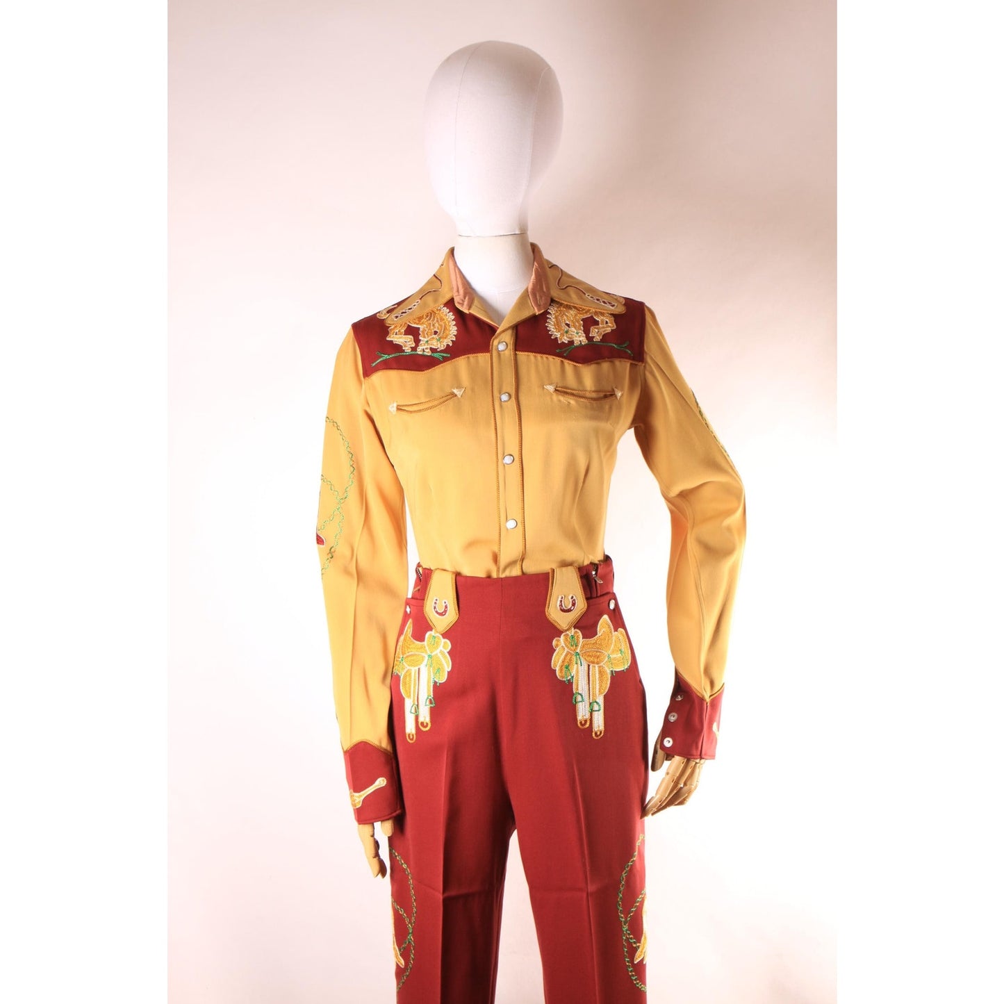 1940s 1950s Brown Cowgirl Novelty Horse Saddle Boots Longhorn High Waisted Pants and Pearl Snap Blouse Western Two Piece Outfit by Frontex