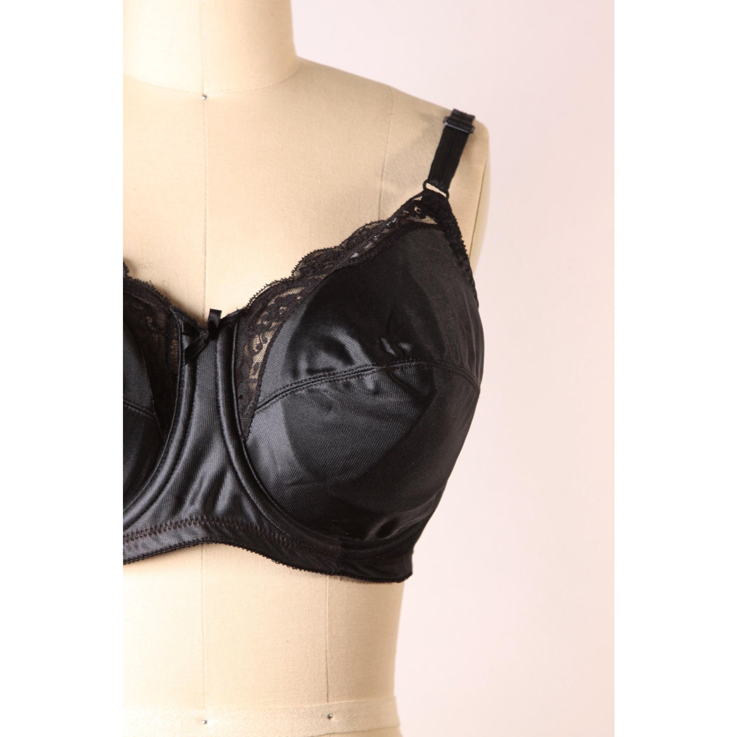 1970s 1980s Black Floral Lace Trim Bow Detail Bra by Playtex-38D
