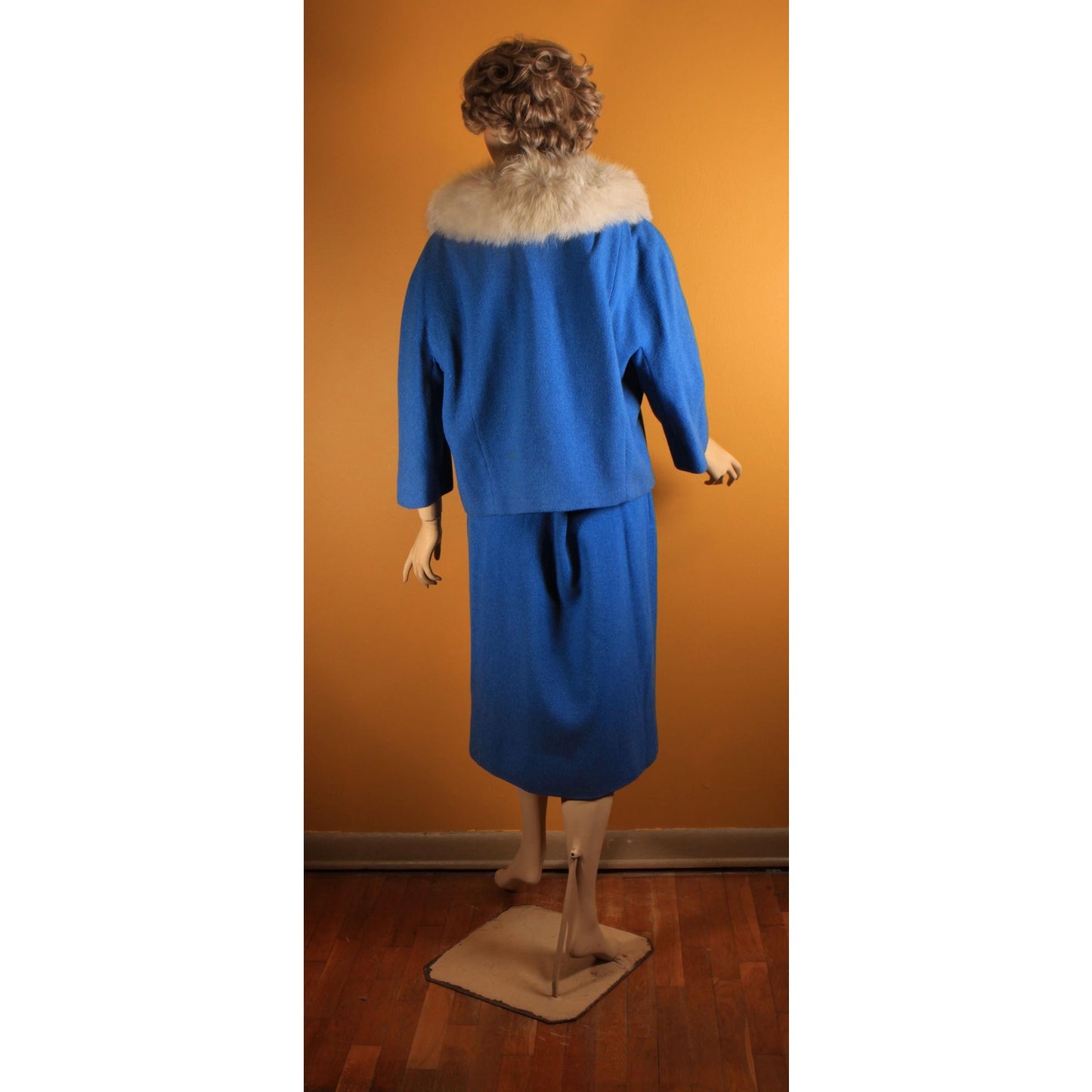 Early 1960s Blue Bracelet Sleeve Fox Fur Collar Jacket with Matching Pencil Skirt Suit Two Piece Outfit by Lilli Ann -1XL