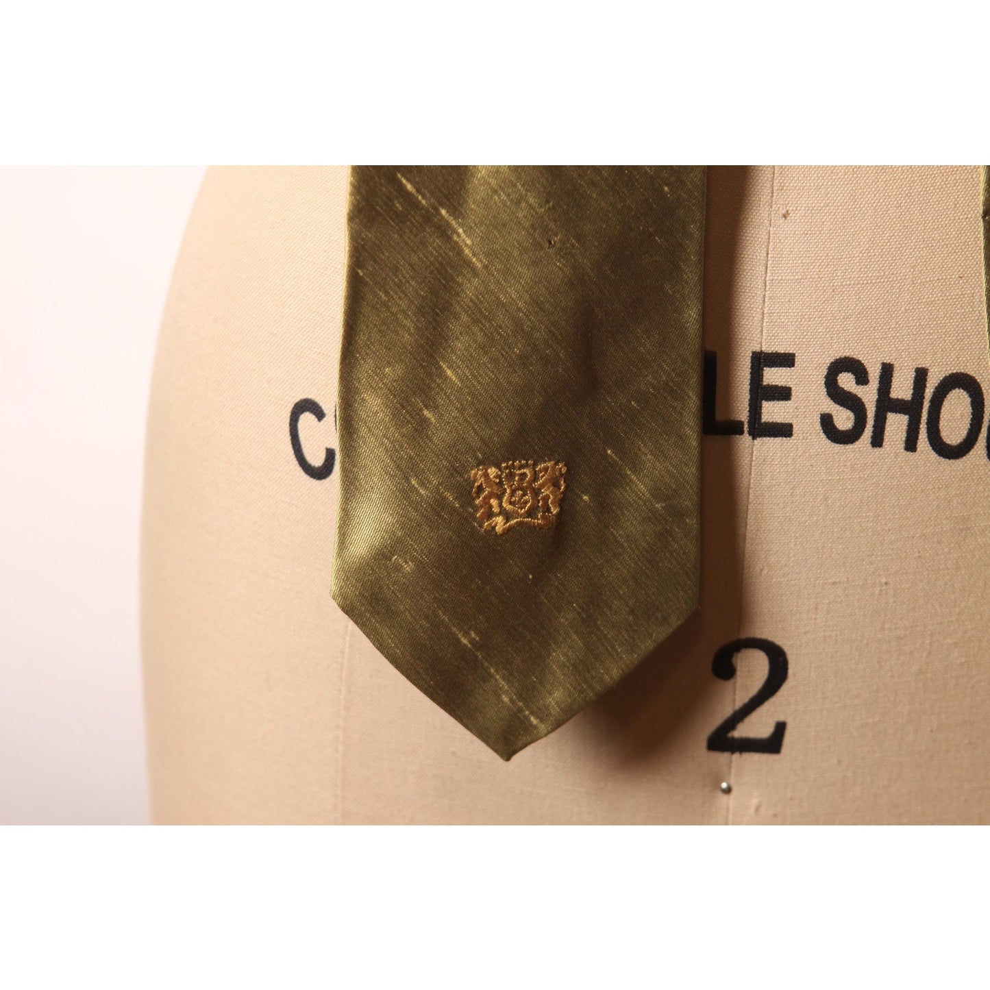 1950s Green Yellow Embroidered Crest Necktie Tie by Baxter & Henning