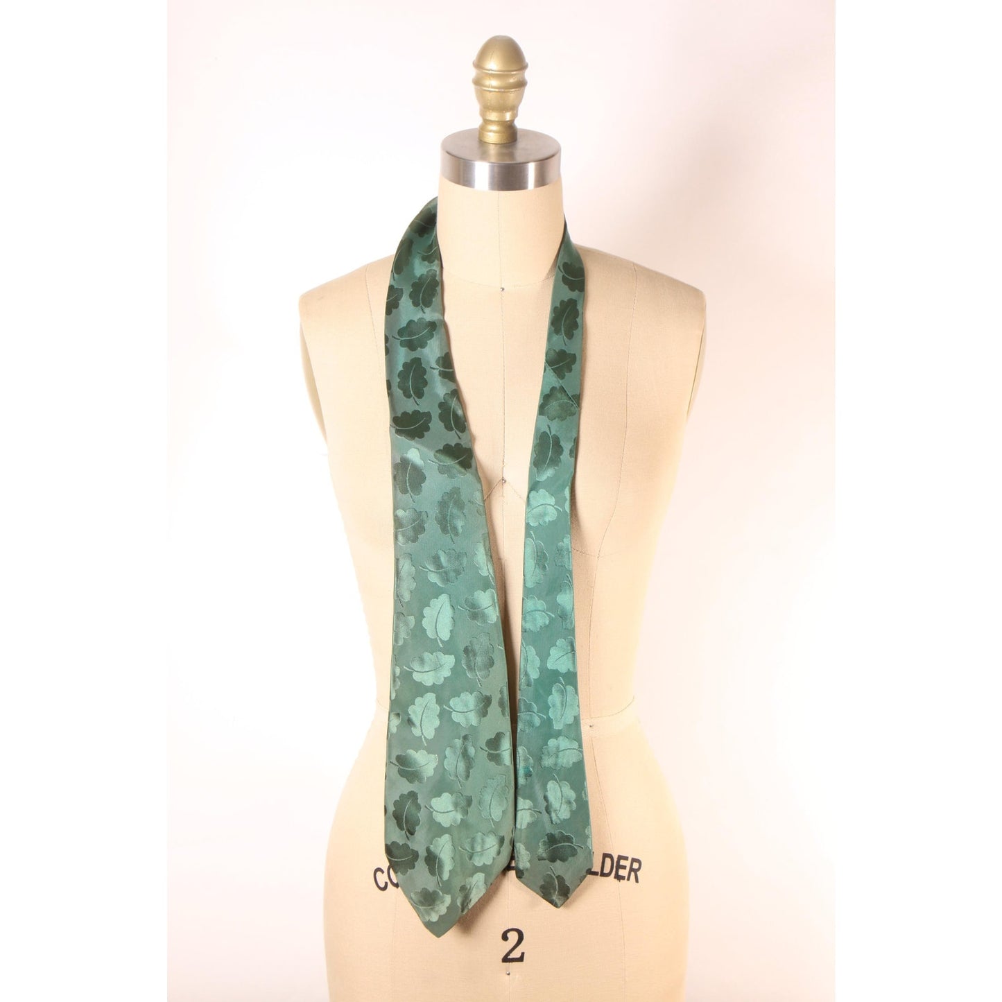 1950s Green Novelty Print Leaf Pattern Necktie Tie by Regal
