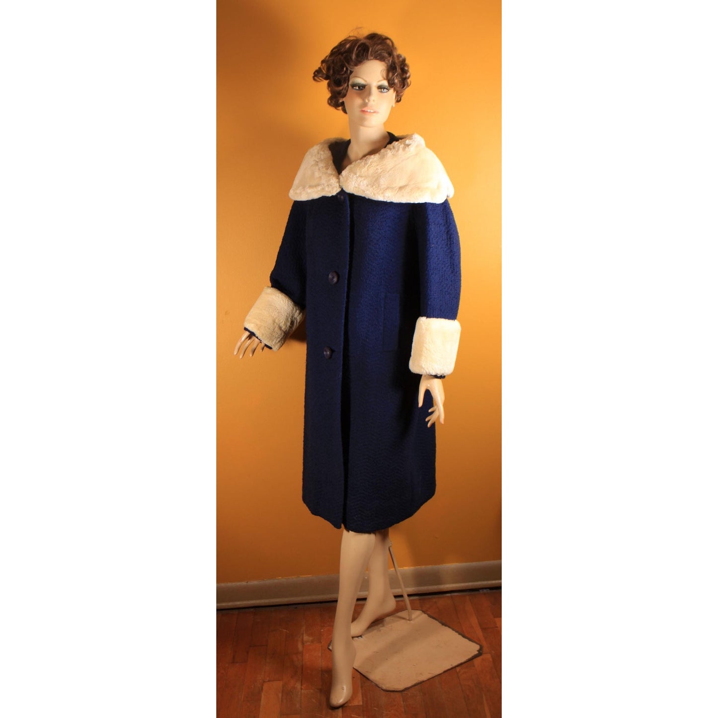 1950s Blue Long Sleeve Cream Sheared Chinchilla Fur Cuff and Collar Coat by Adler's and Jeshiva -XL
