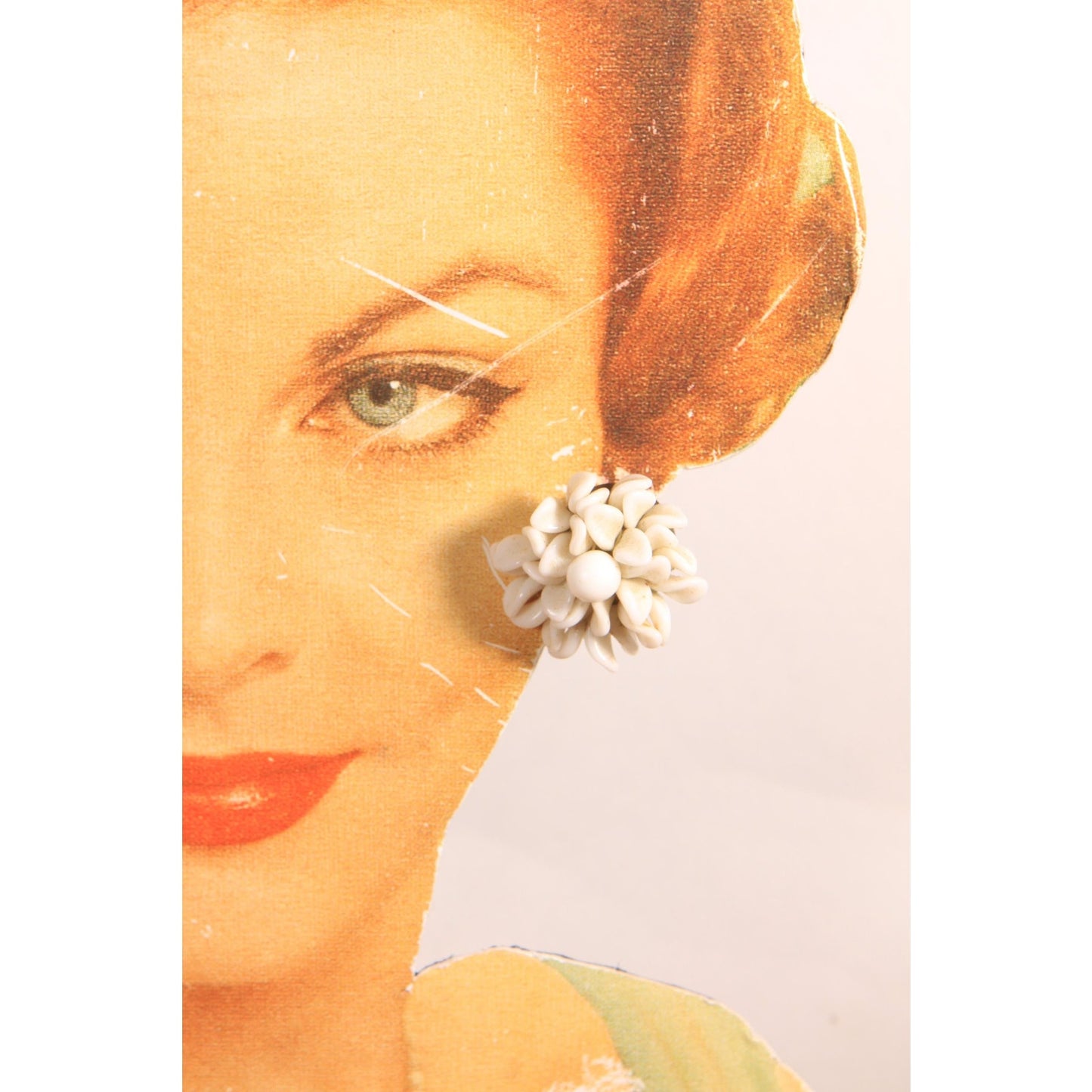1950s White Glass Floral Shape Screw Back Earrings
