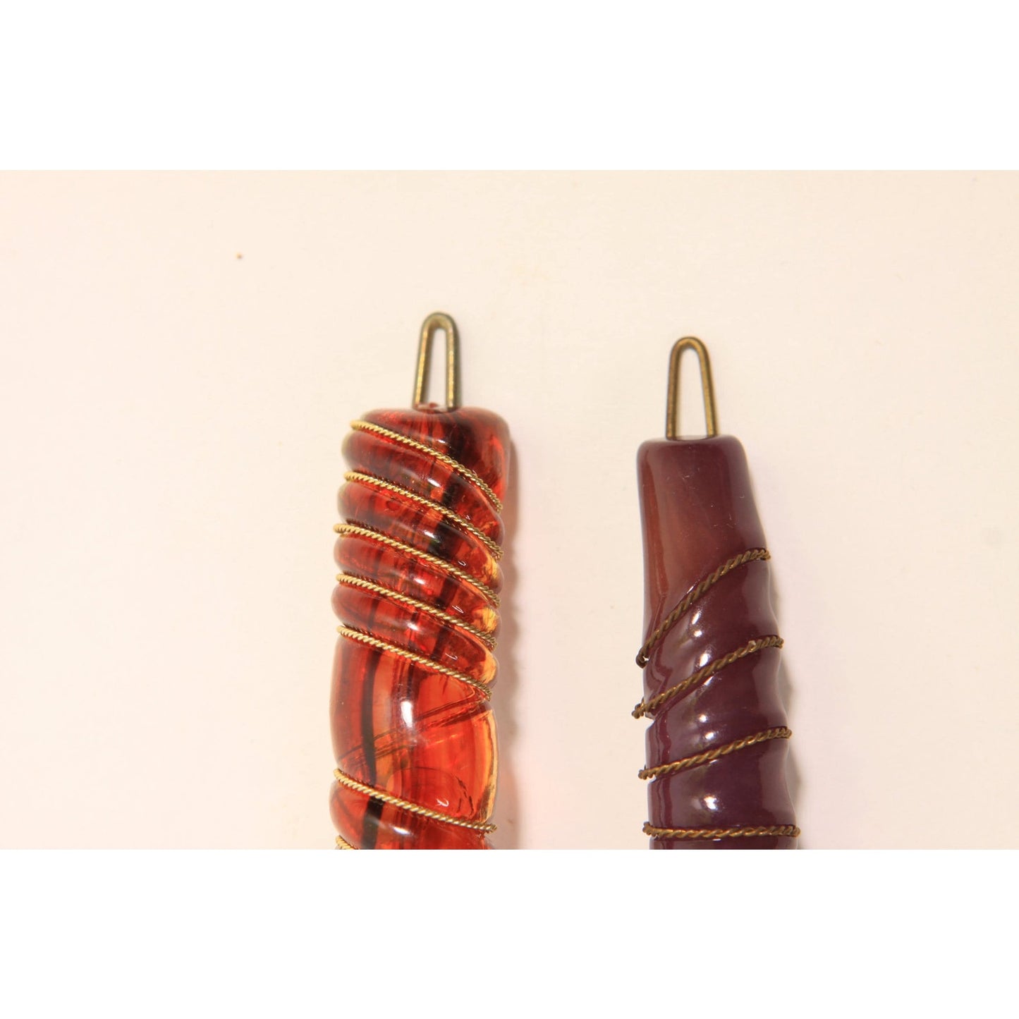 1940s 1950s Brown Tortoise and Purple Plastic Set of 2 Hair Barrette Clips