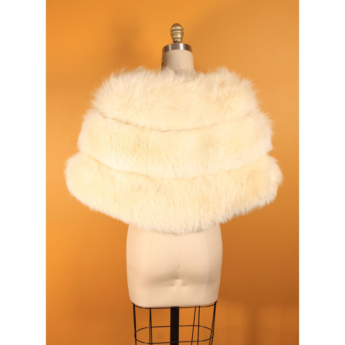 1950s White Cream Fox Fur Coat Wrap by Aulabaugh Omaha