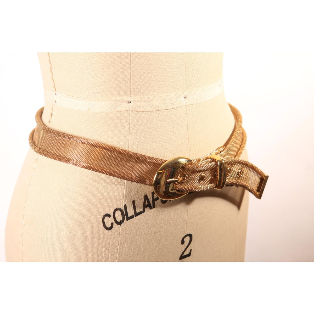 Late 1970s Early 1980s Gold Tone Metal Mesh Belt