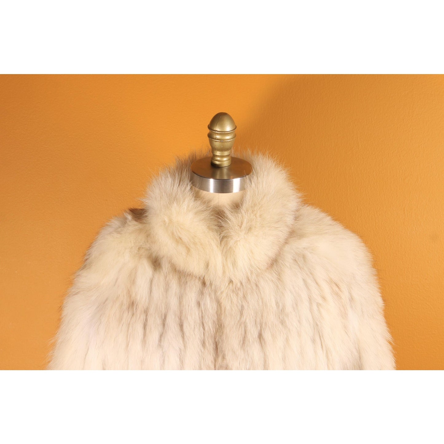 Late 1970s Early 1980s White and Gray Fox Fur Long Sleeve Coat -S