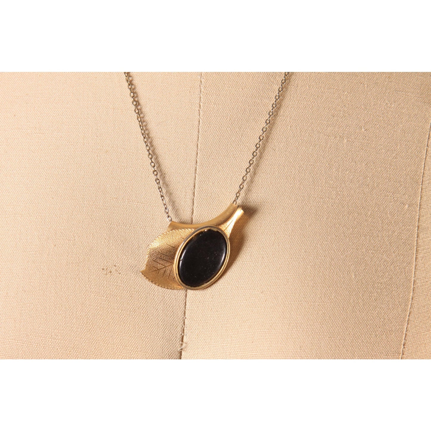 1970s Gold Tone Metal and Faux Stone Novelty Leaf Pendant