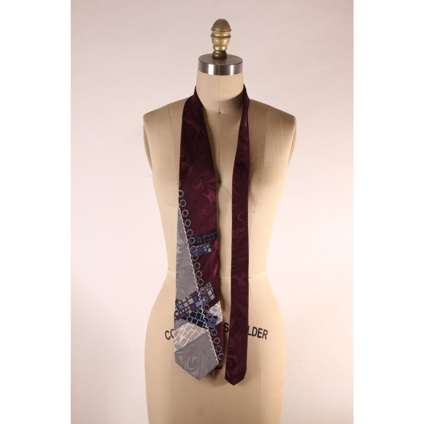 1980s Plum Purple and Gray Geometric Abstract Necktie Tie by FloRence