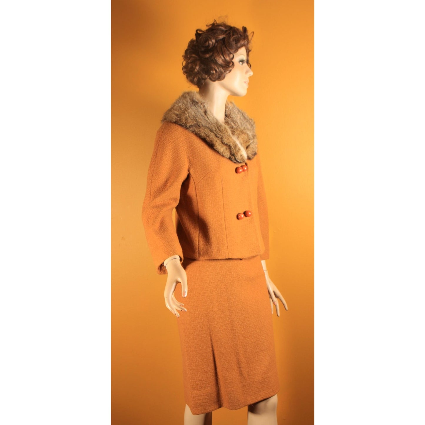 1950s Harvest Gold Yellow Bracelet Sleeve Fox Fur Collar Jacket and Pencil Skirt Two Piece Suit Outfit -XS