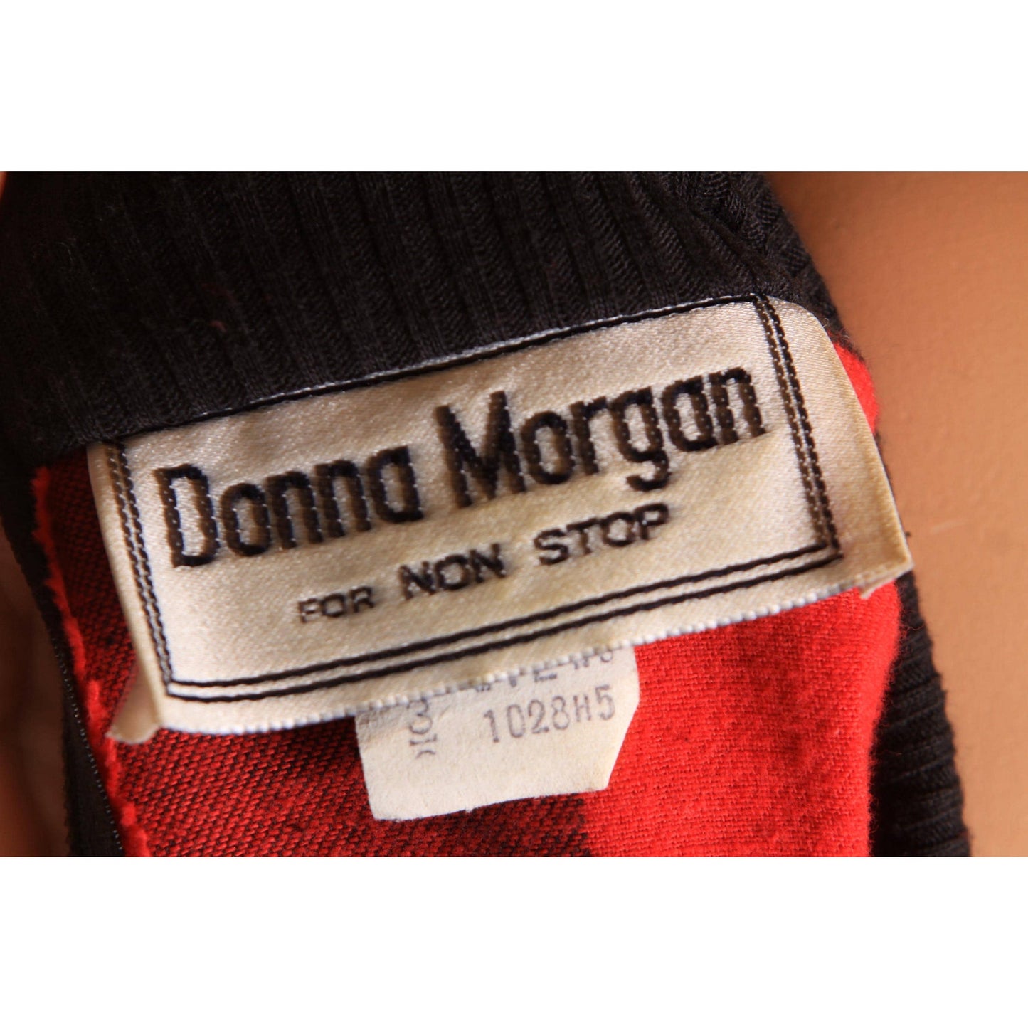 1980s Red and Black Plaid Long Sleeve Winter Dress by Donna Morgan for Non Stop -L-XL