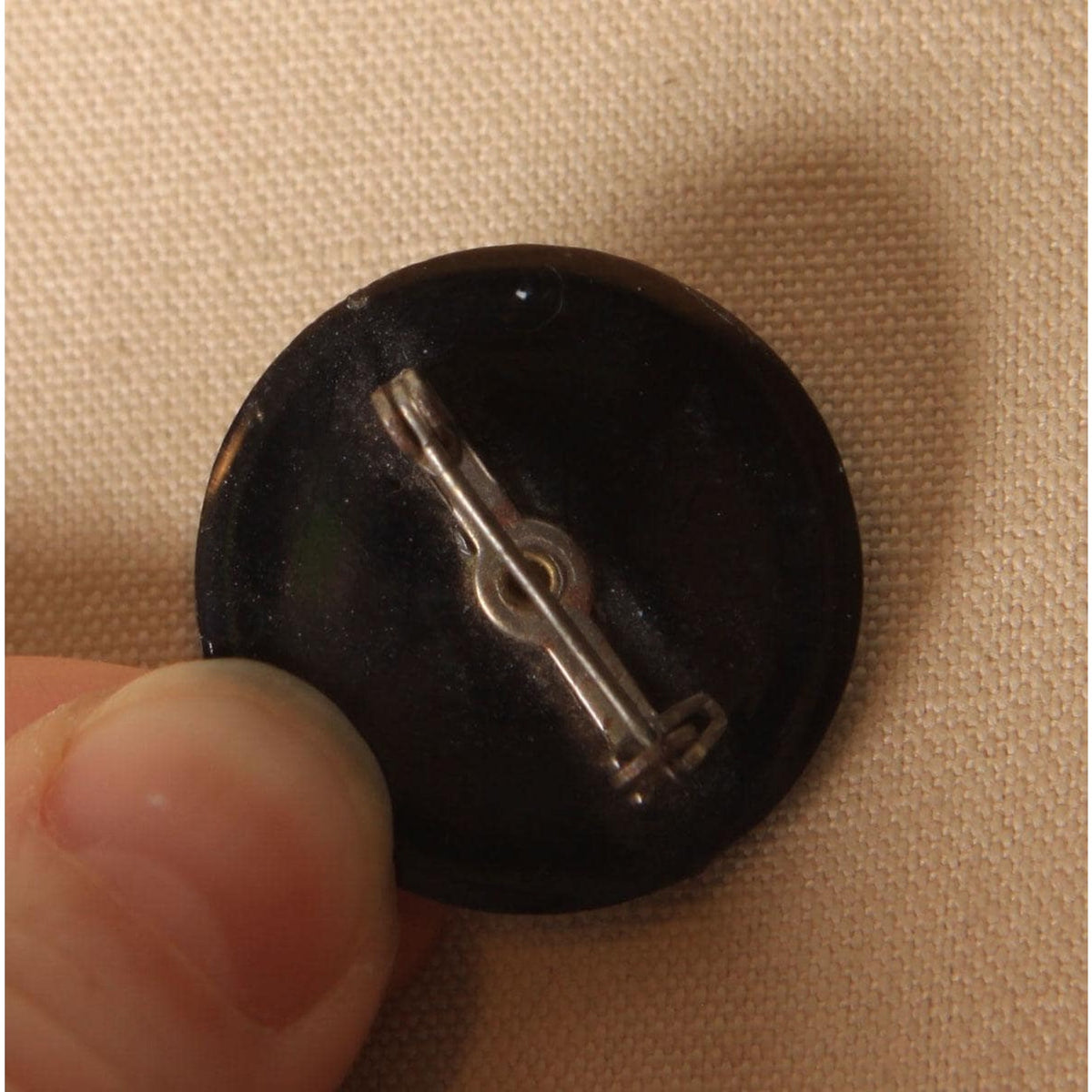 1950s Black and White Cameo Plastic Brooch