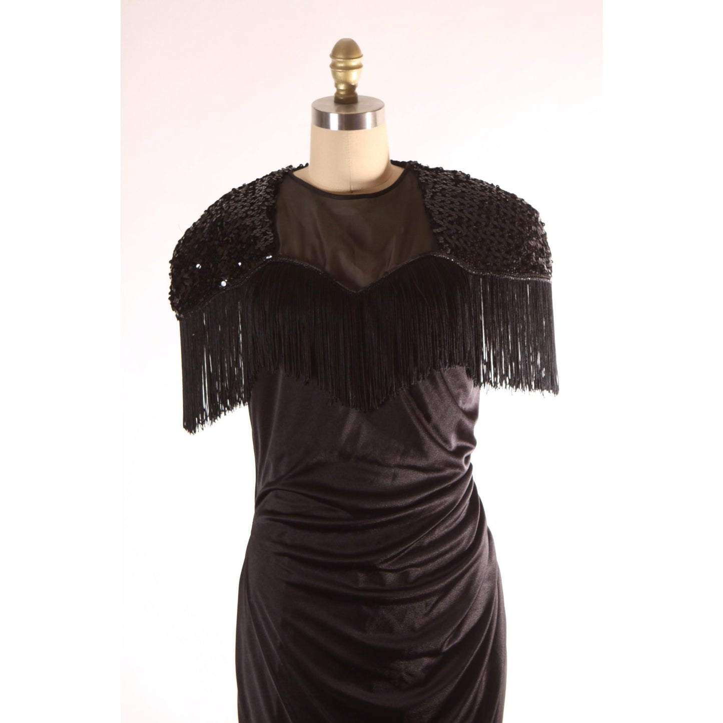 1980s Black Short Sleeve Fringe Keyhole Back Wiggle Dress by Abby Kent -L