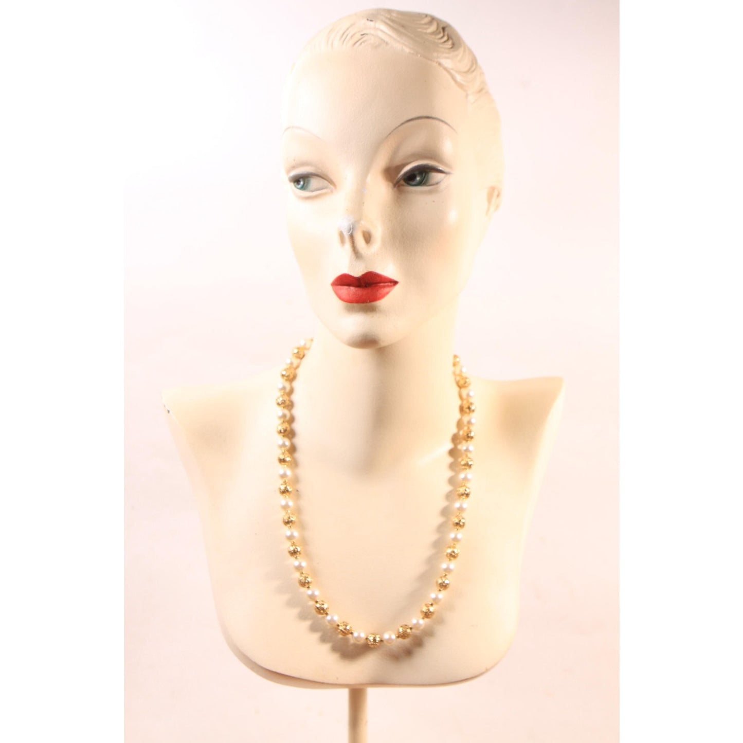 1960s Faux Pearl and Gold Tone Metal Beaded Necklace by Napier