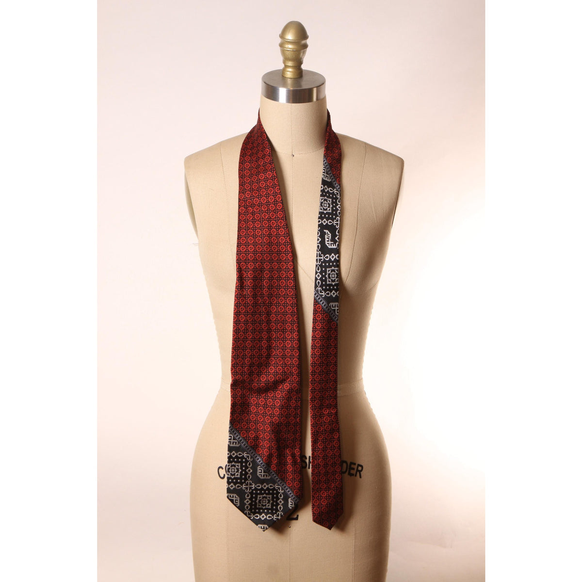 1970s Red, Black, White and Gray Patterned Polyester Wide Necktie Tie by Gentry Beau Brummell