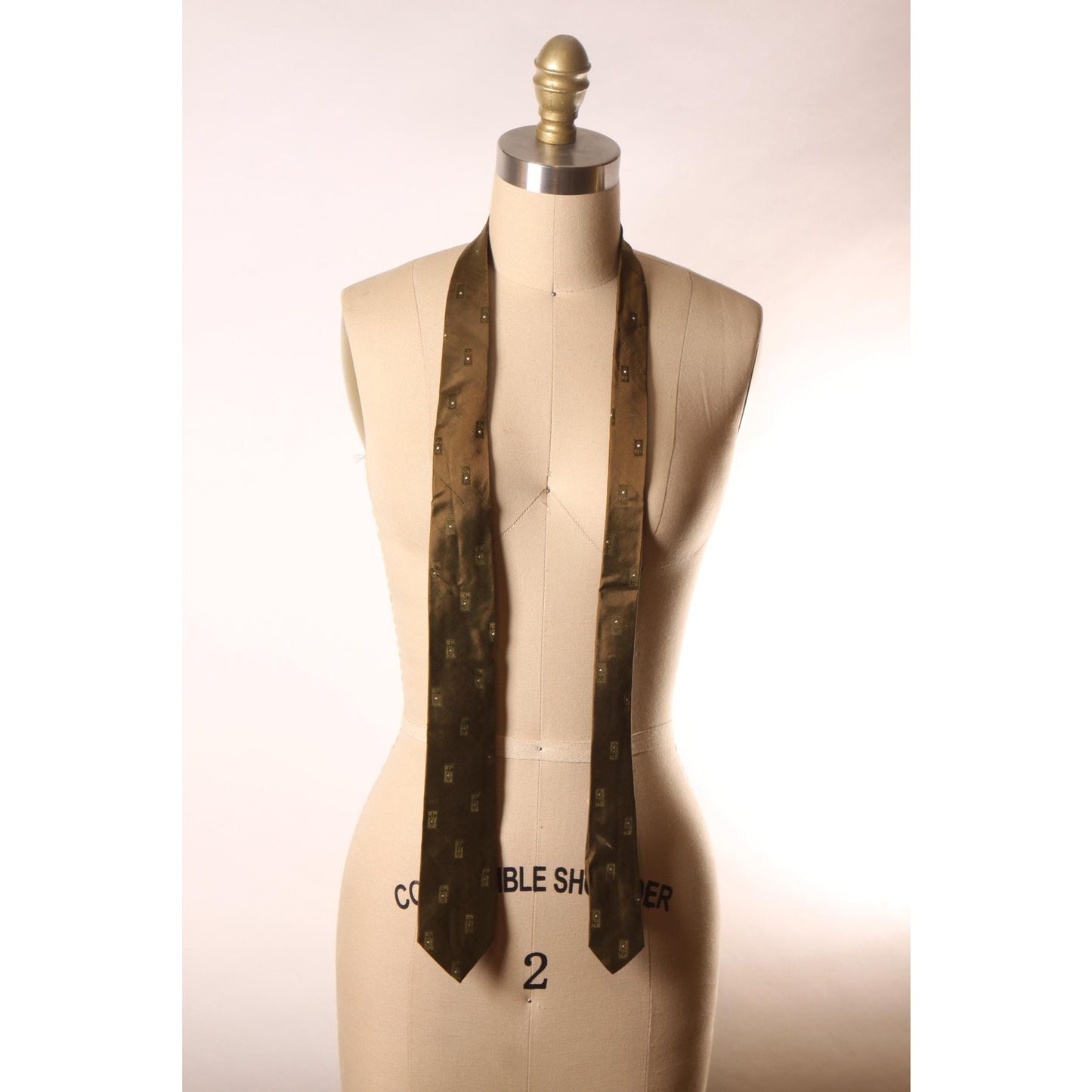1950s Dark Green and White Embroidered Necktie Tie