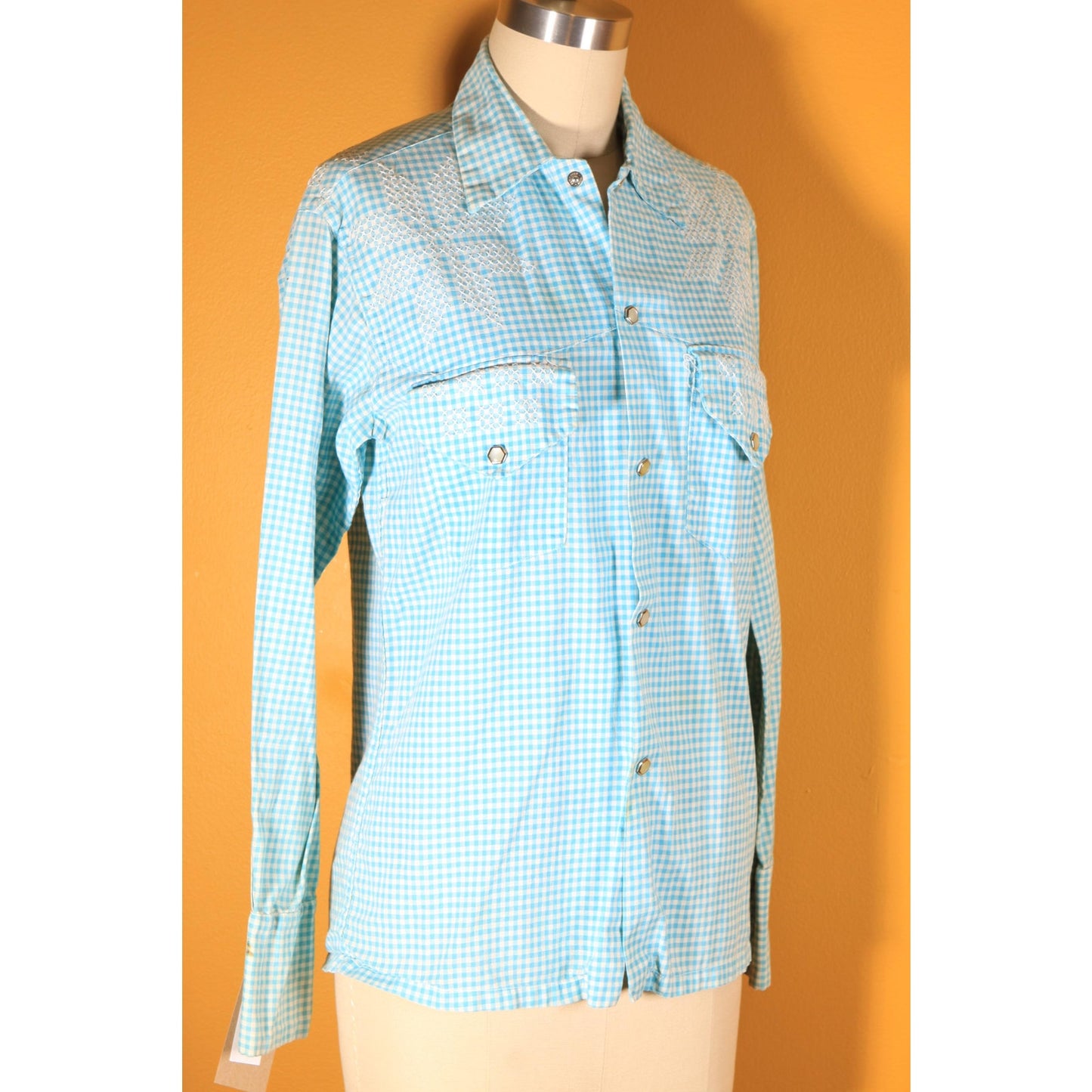 1970s Blue and White Needlepoint Pearl Snap Mens Long Sleeve Shirt -S