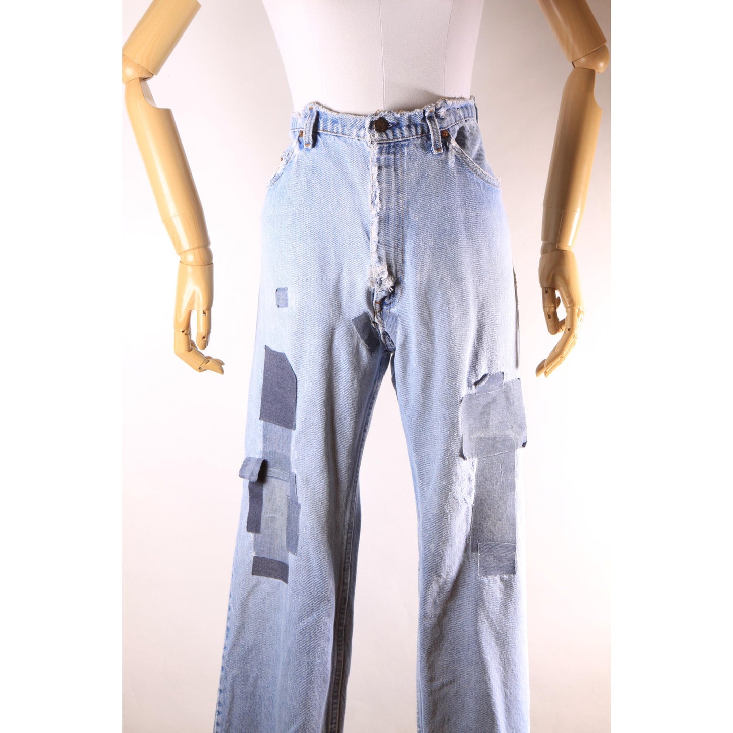 1980s Distressed Patch Fraying Blue Denim Orange Tab 517 Jeans by Levi's -38x30
