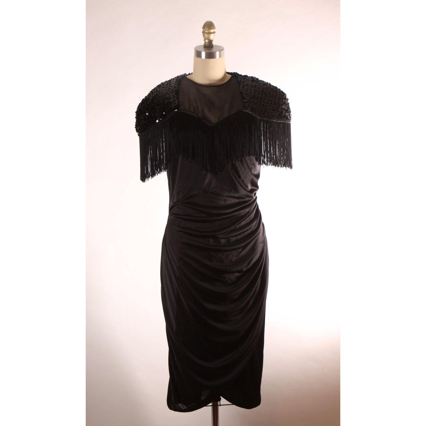 1980s Black Short Sleeve Fringe Keyhole Back Wiggle Dress by Abby Kent -L