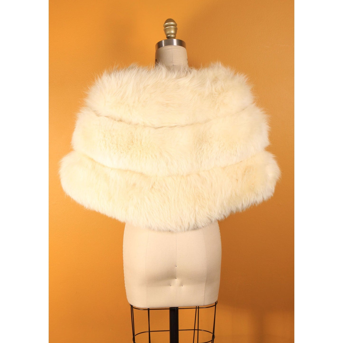 1950s White Cream Fox Fur Coat Wrap by Aulabaugh Omaha
