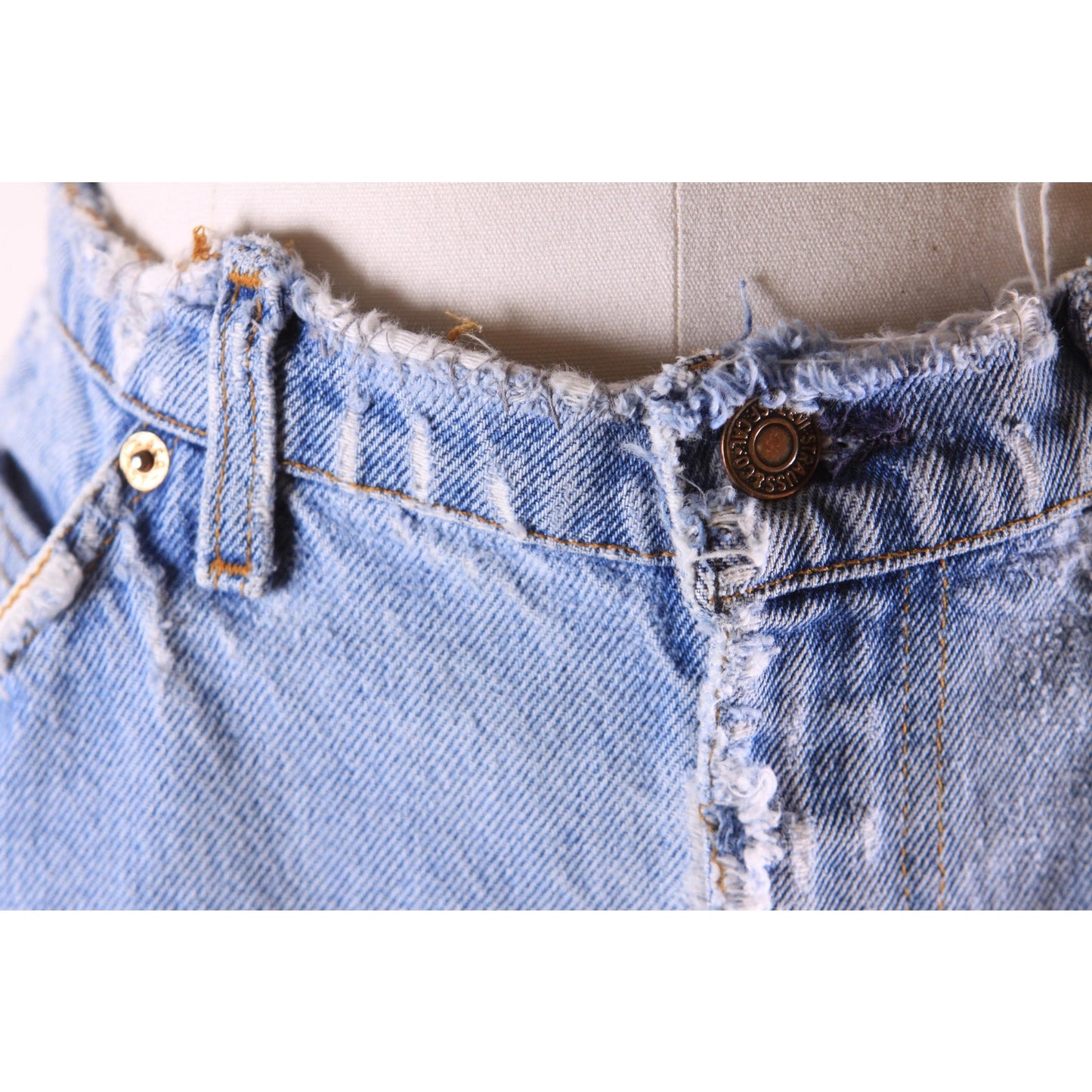1980s Distressed Patch Fraying Blue Denim Orange Tab 517 Jeans by Levi's -38x29