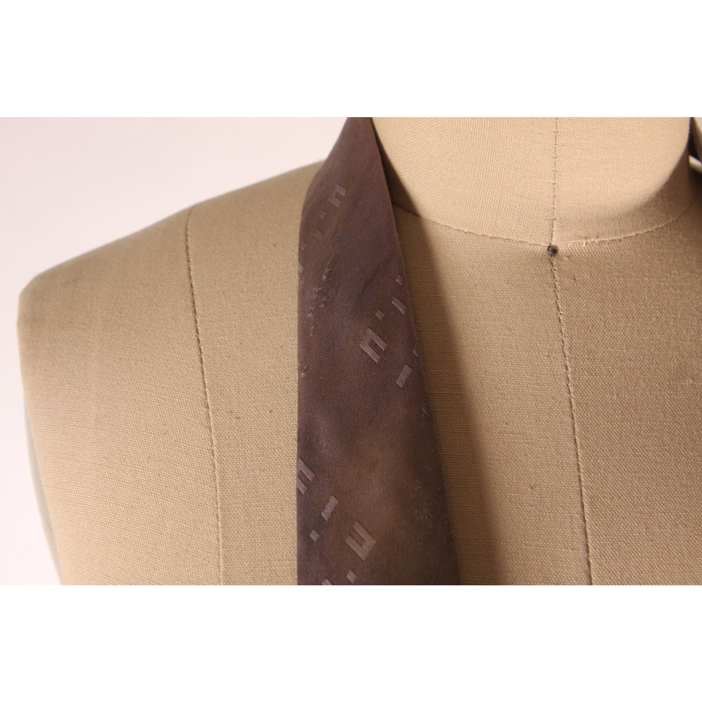 1950s Gray and Tan Abstract Swirl Necktie Tie by Wembley
