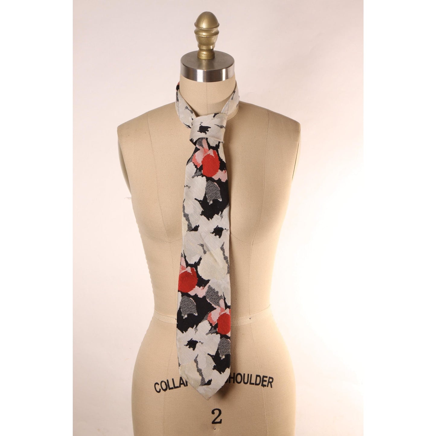 1970s Gray, White, Black and Red Floral Wide Necktie Tie by Pauline Trigere