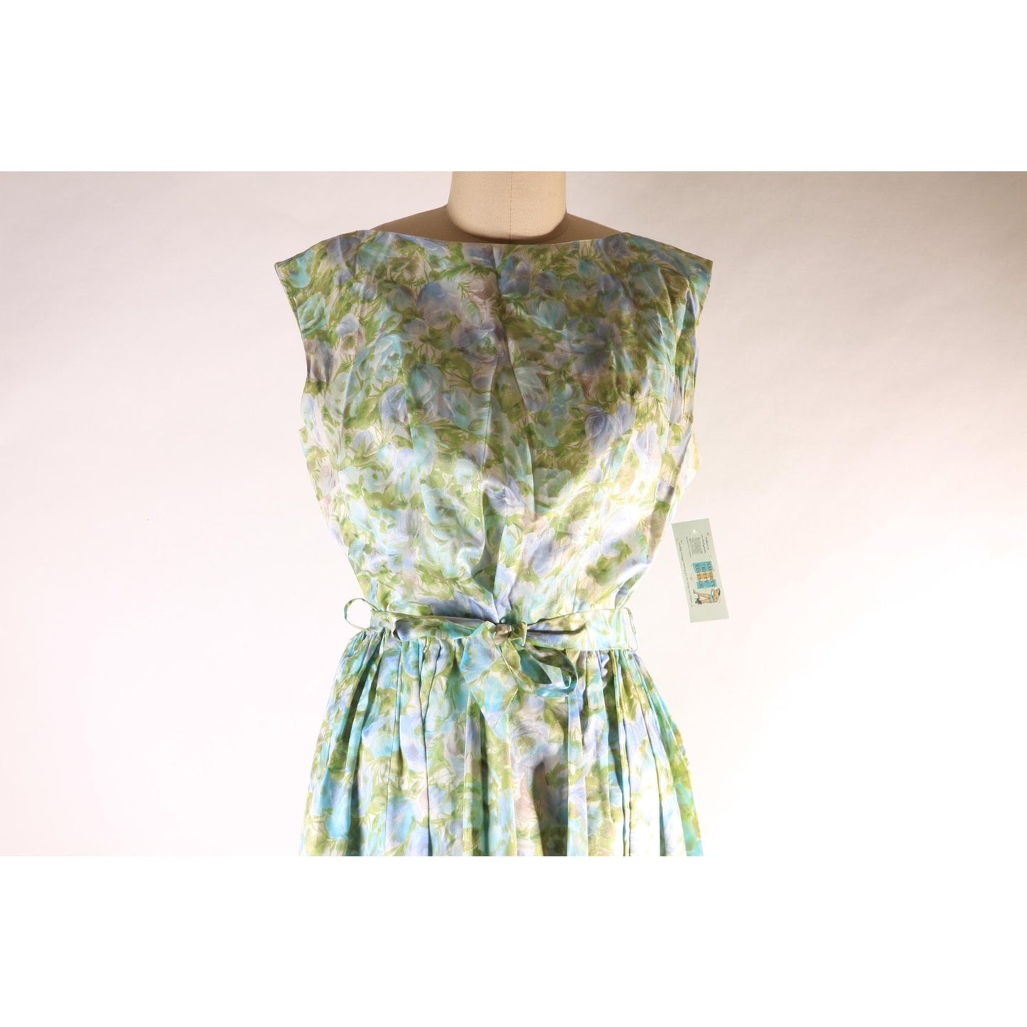 1950s Blue and Green Floral Sleeveless Belted Flared Dress