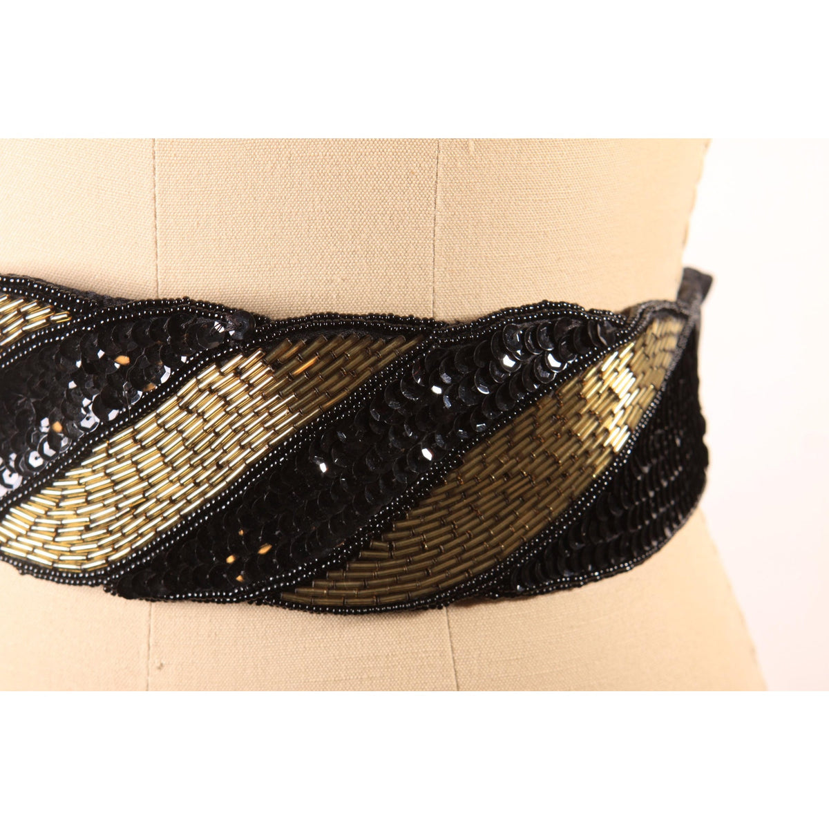 1980s Black and Gold Sequin and Beaded Cummerbund Belt