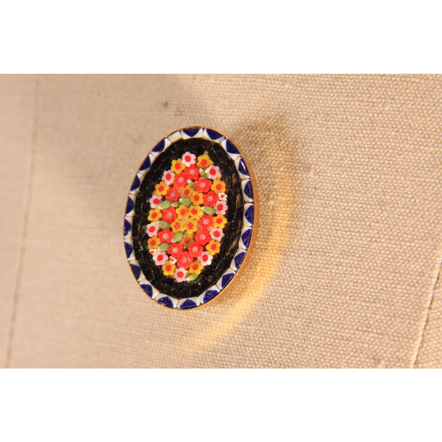 1950s Floral Multi-Colored Oval Shape Mosaic Italian Brooch