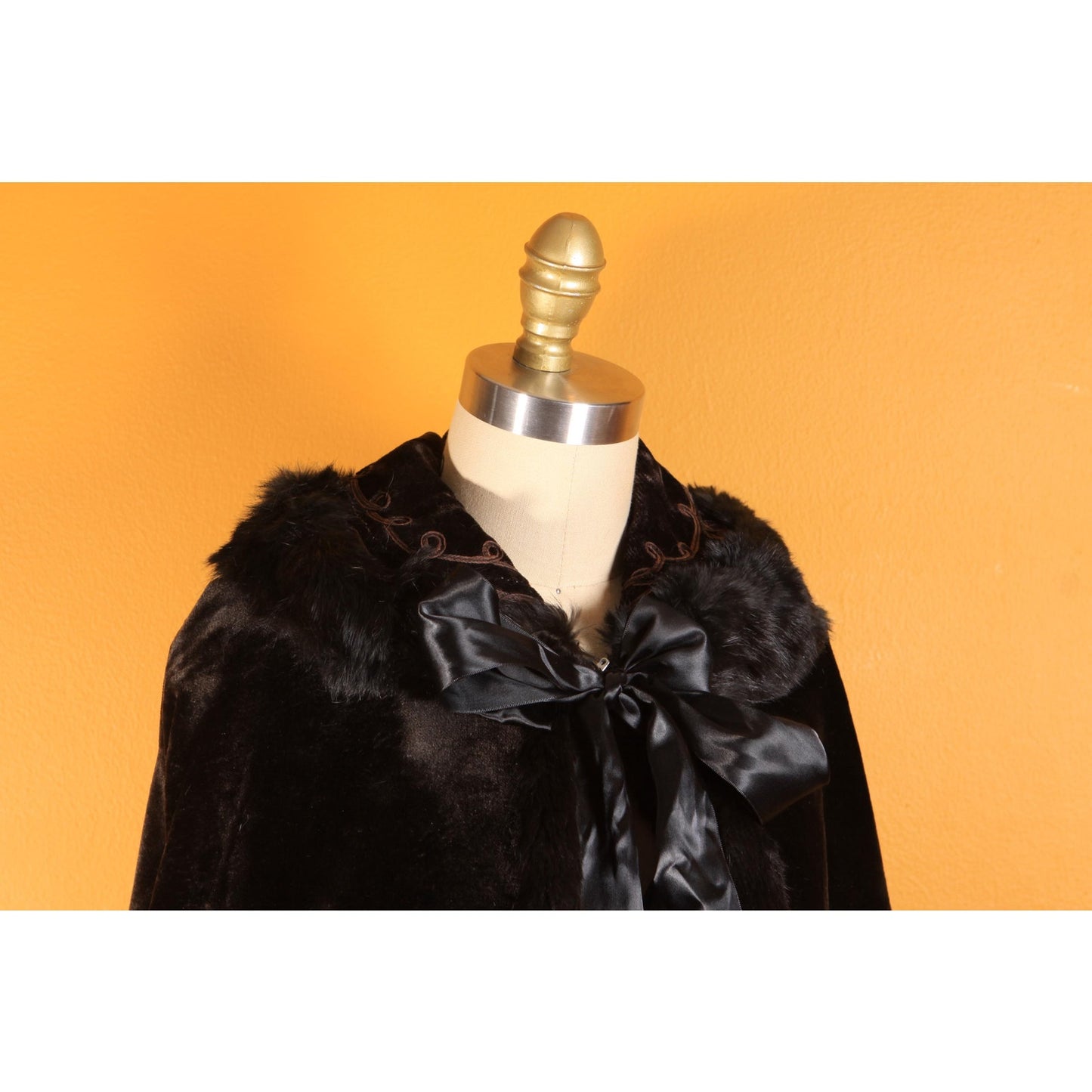 Antique 1800s 1900s Victorian Brown and Black Soutache Fur Trim Cape