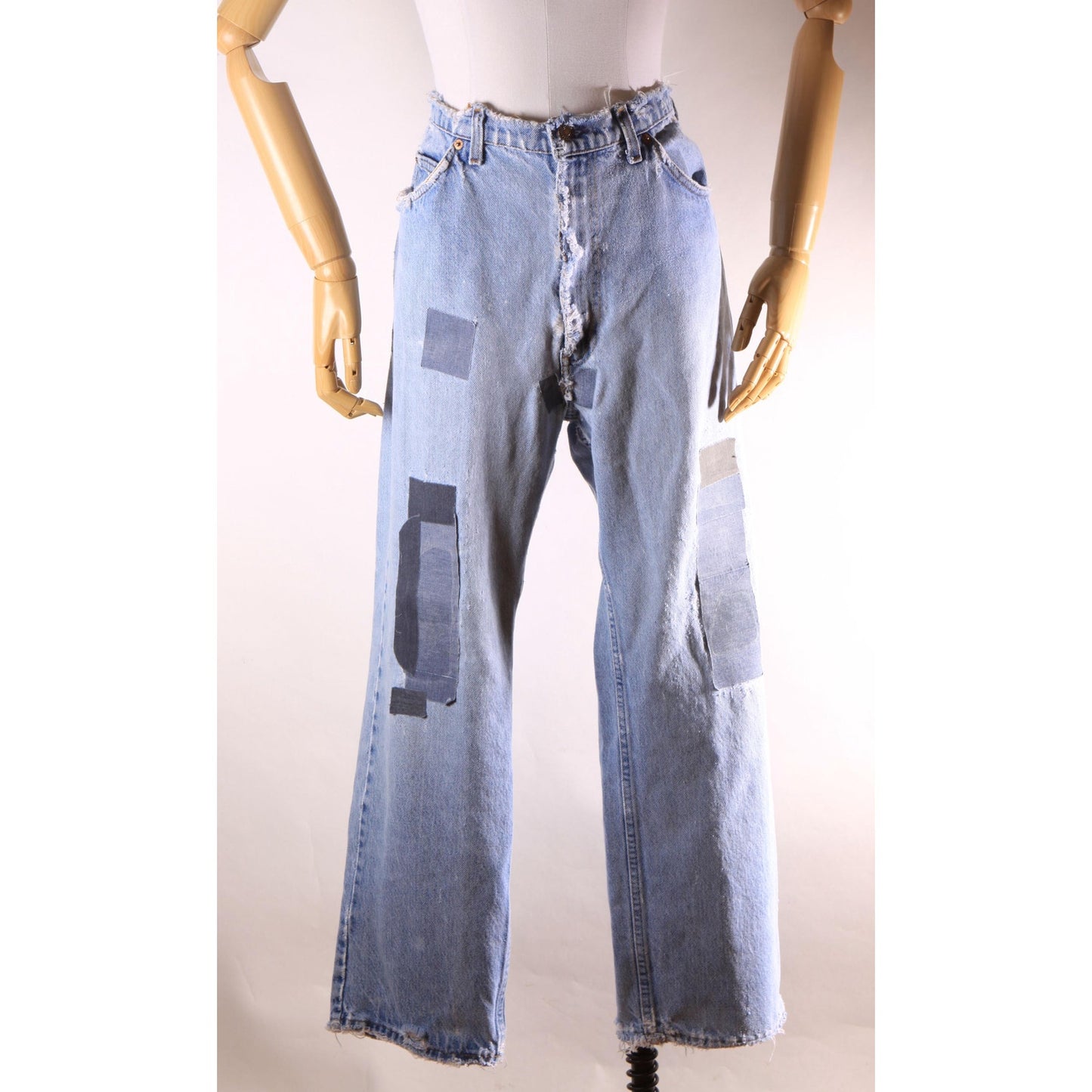 1980s Distressed Patch Fraying Blue Denim Orange Tab 517 Jeans by Levi's -38x29