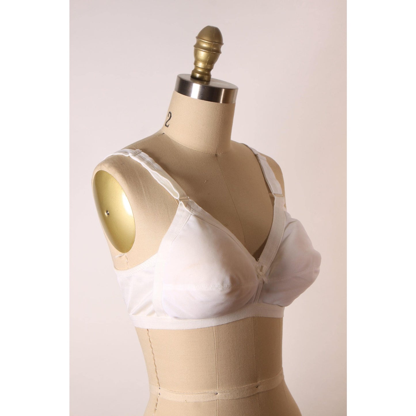 1970s White Foam Padded Cups Bow Detail Bra by Sears-36B