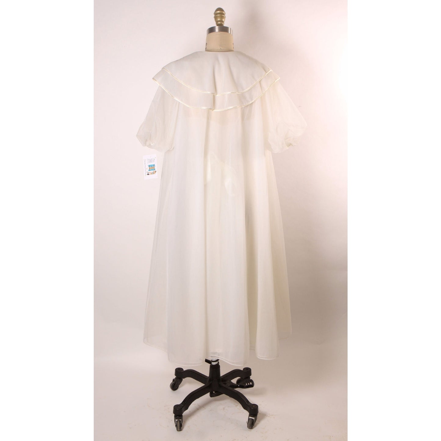 1950s Sheer White Floral Spaghetti Strap Ribbon Tie Nightgown with Matching Short Sleeve Negligee Robe Peignoir Lingerie Set by Vanity Fair