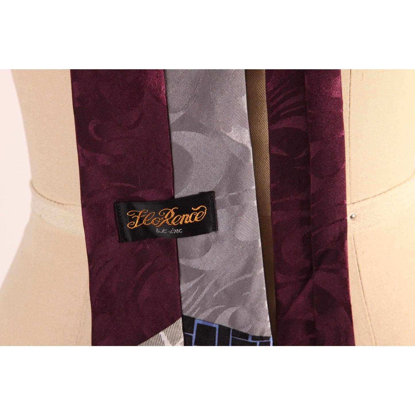 1980s Plum Purple and Gray Geometric Abstract Necktie Tie by FloRence