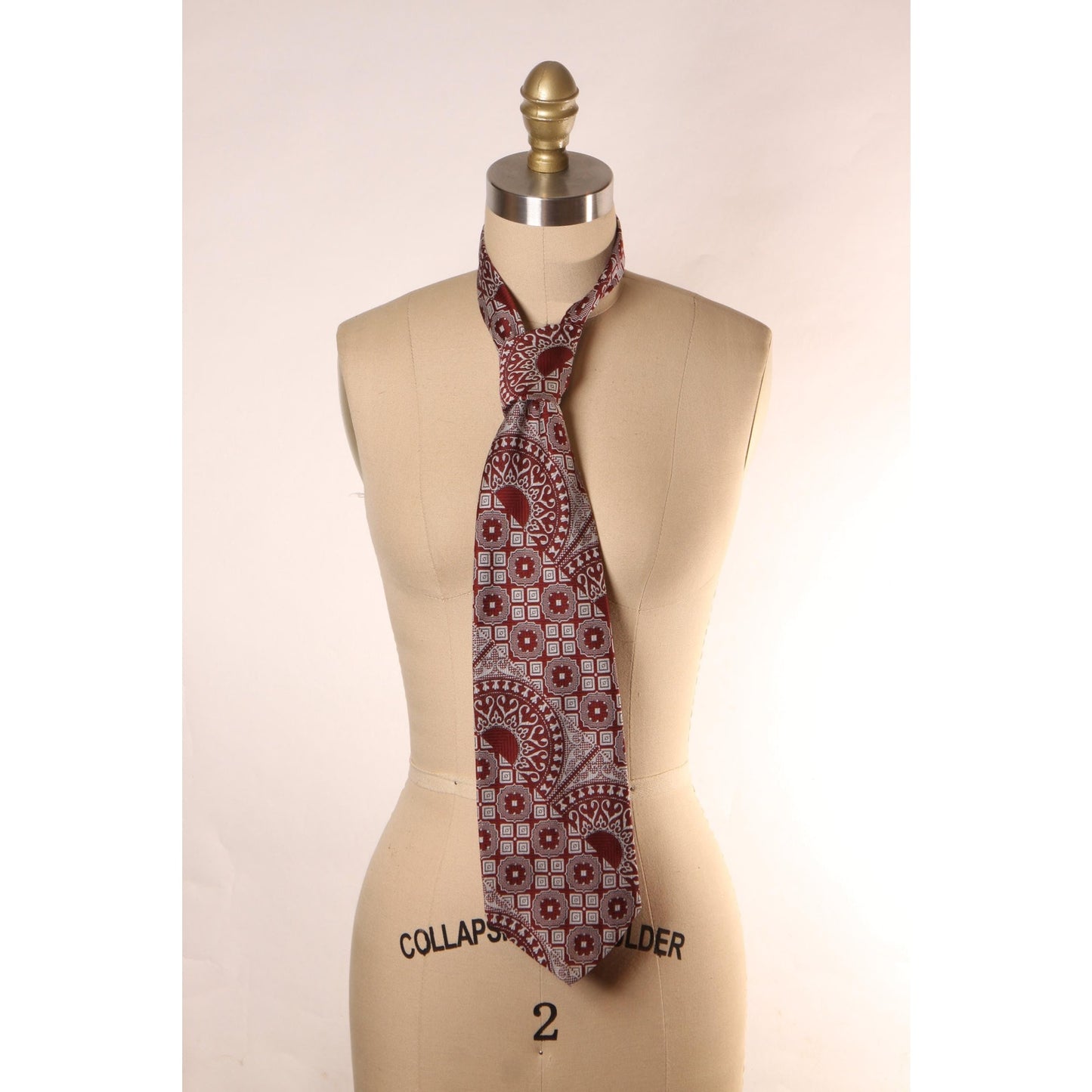 1970s Burgundy and White Patterned Polyester Wide Necktie Tie by Gentry Beau Brummell