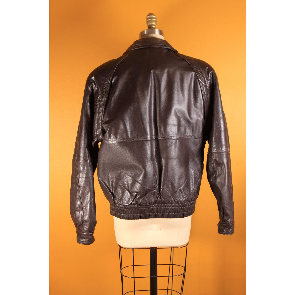 1980s Brown Leather Zip Up Pocketed Mens Bomber Jacket Coat by Members Only -L