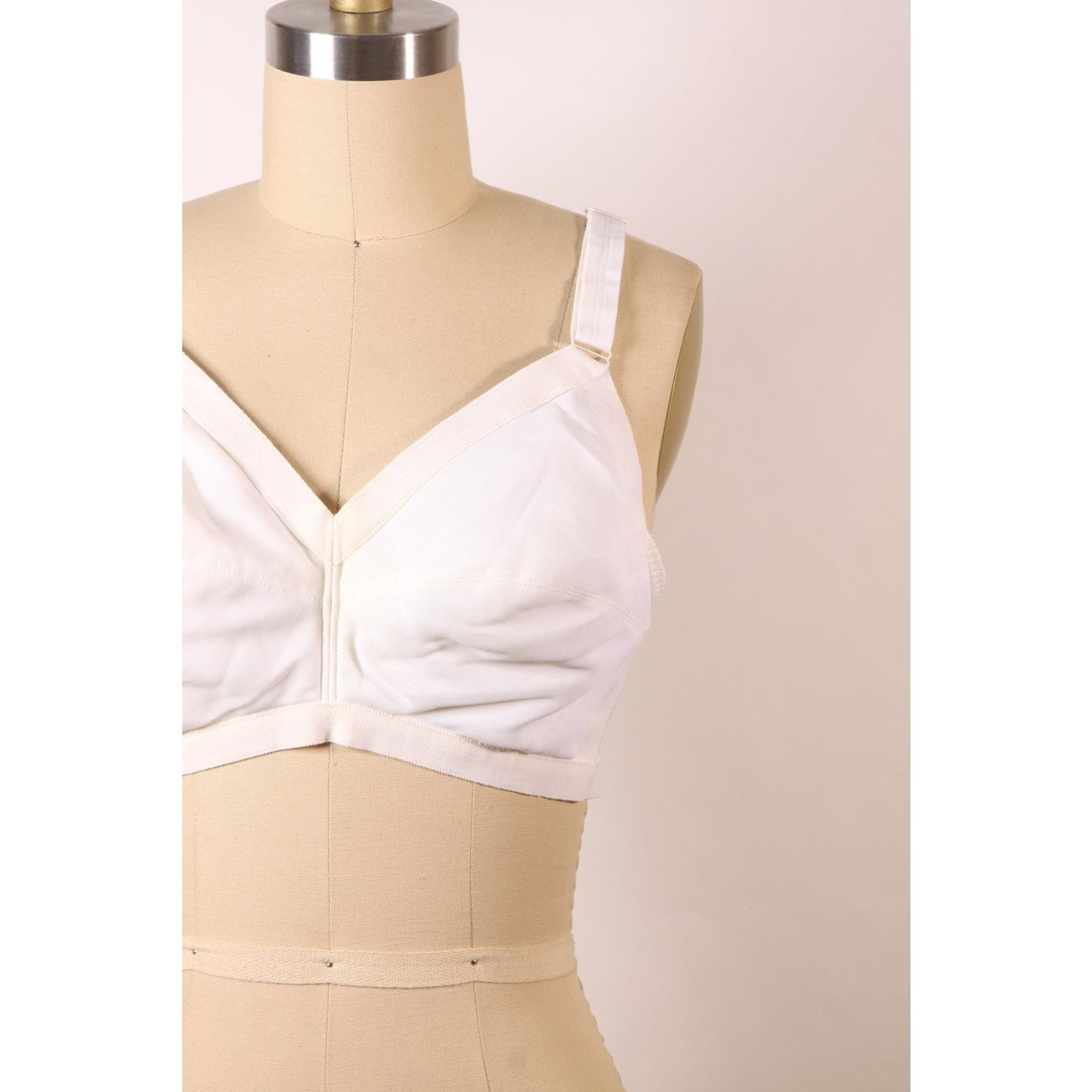 1970s White Seamed Cup Bra