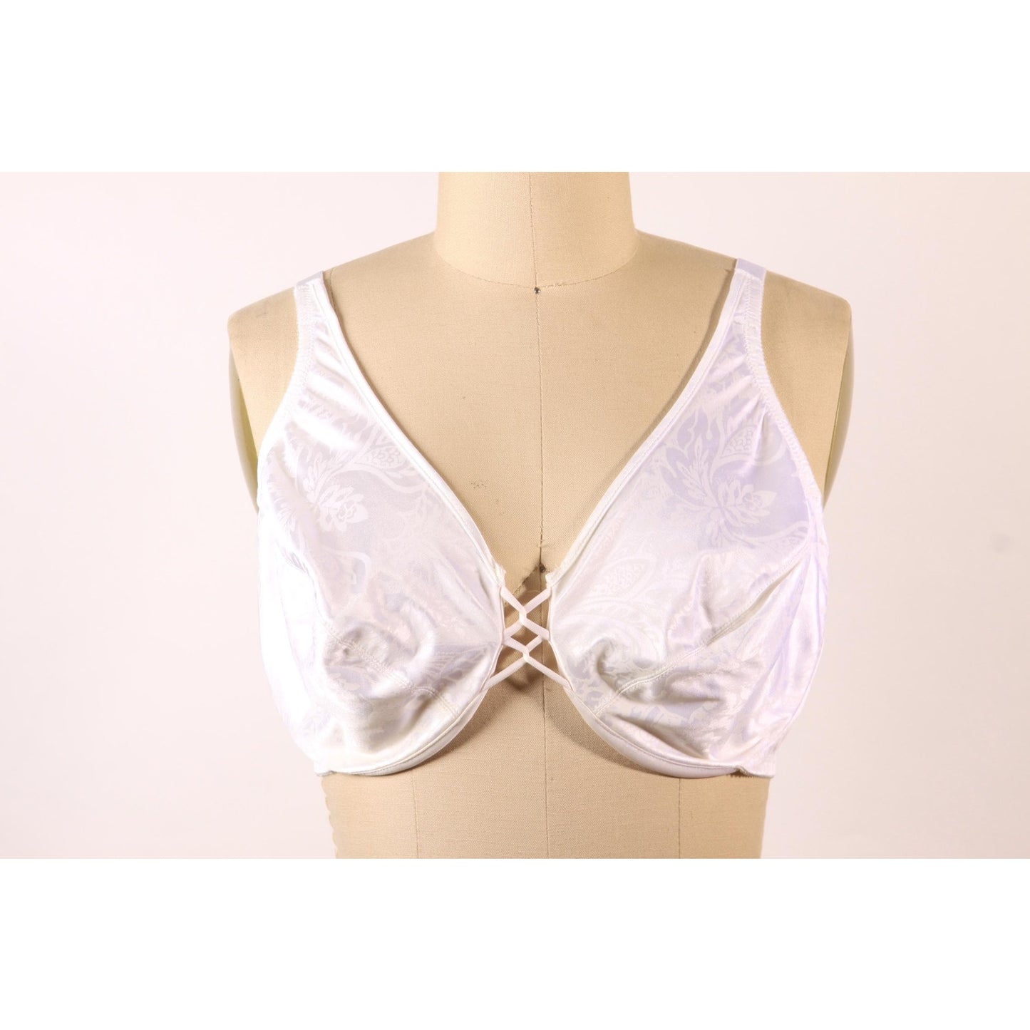 1980s White Floral Print Criss Cross Front Bra by Vanity Fair-38C and and 38D