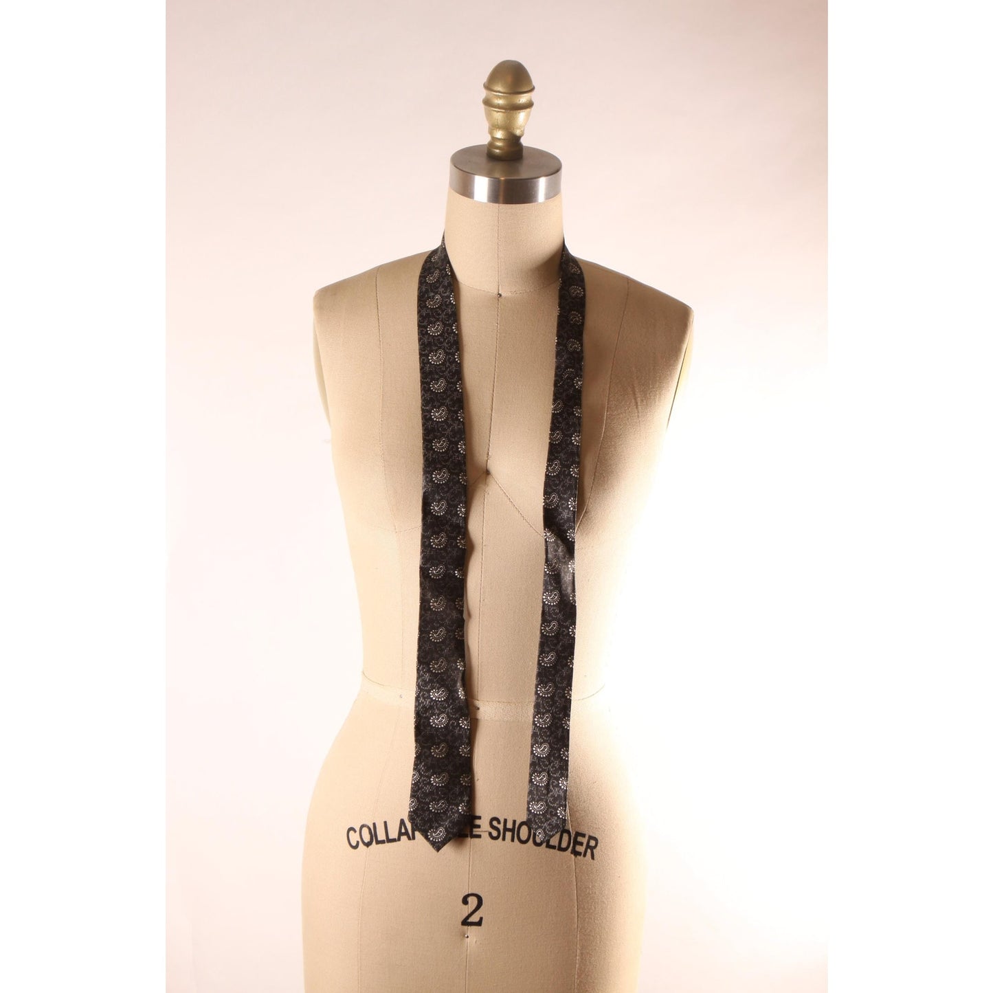 1960s Black and Silver Paisley Skinny Necktie Tie