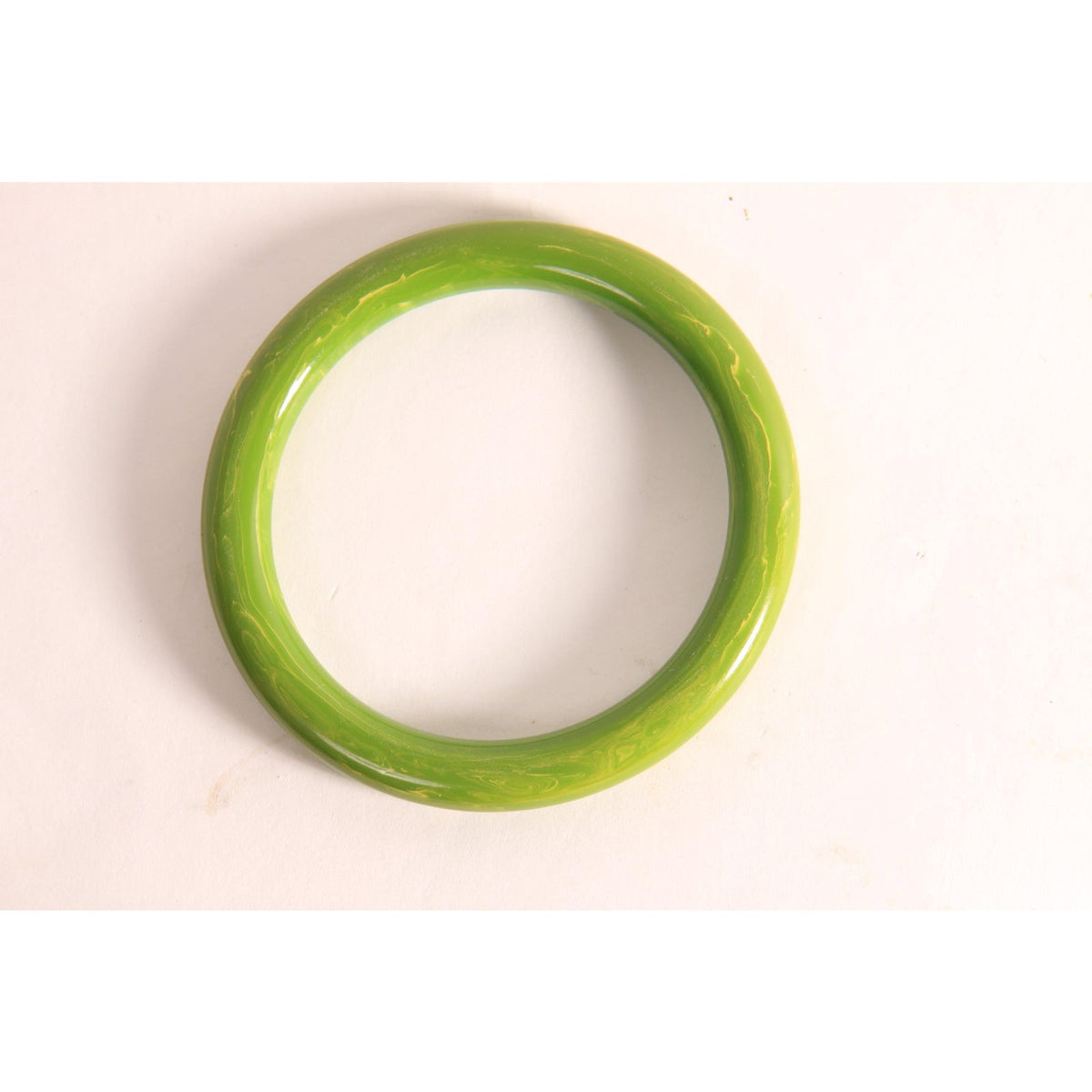 1940s 1950s Creamed Spinach Green and Yellow End of Day Bakelite Bangle Bracelet