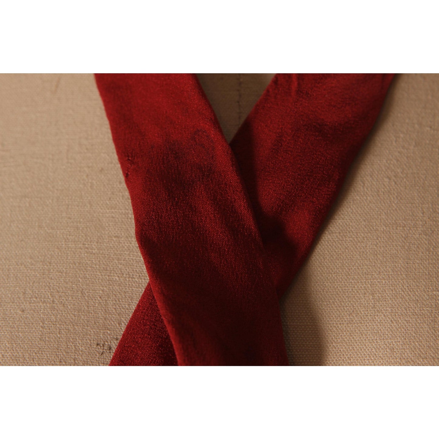 1950s Red, Tan and Gray Hand Painted Leaf Leaves Necktie Tie by Embassy
