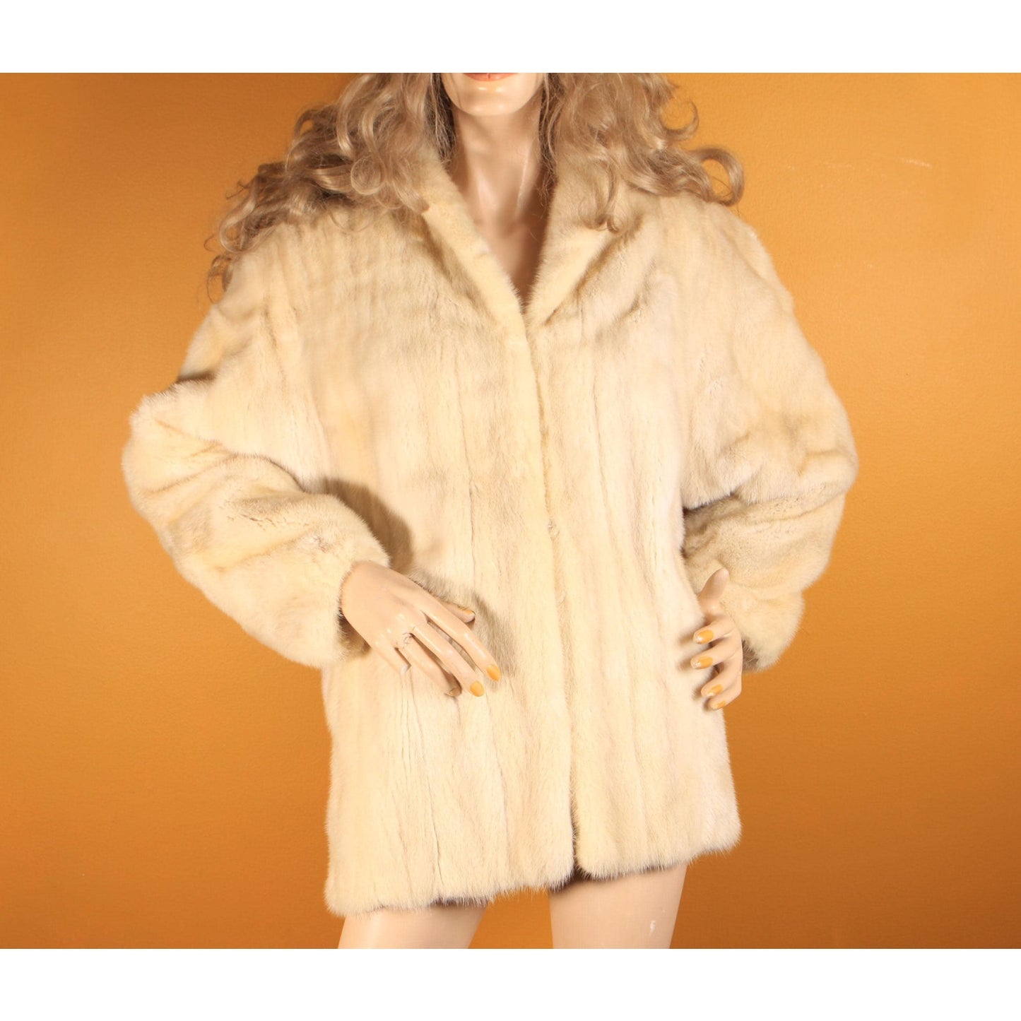 1980s Blonde Cream Off White Mink Fur Long Sleeve Coat by McDaniel's -S