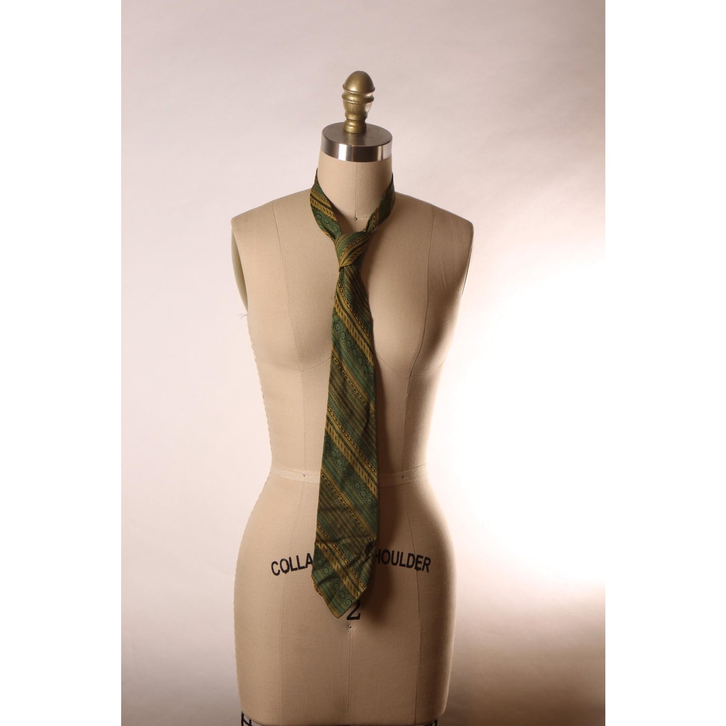 1970s Green and Yellow Patterned Necktie Tie