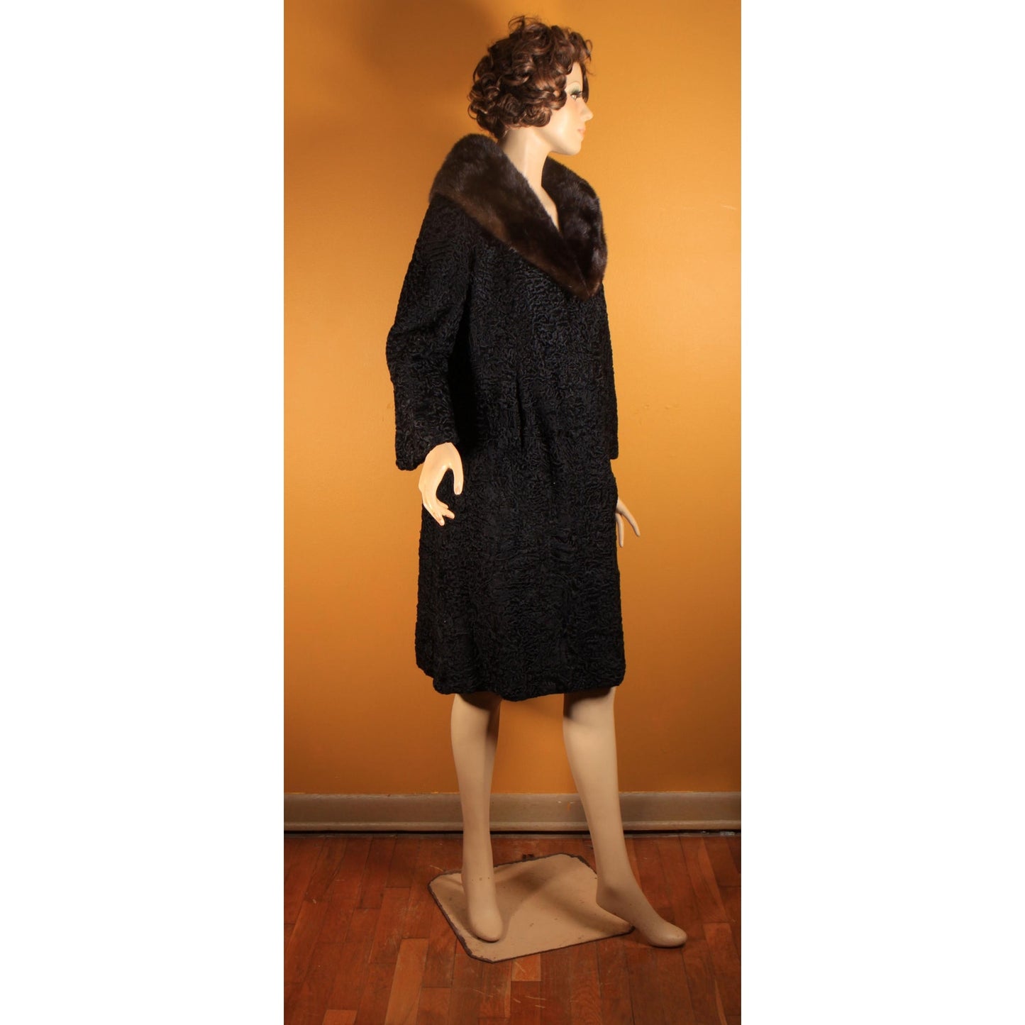 1950s Black Persian Lamb Fur and Mink Fur Trim Collar Long Sleeve Coat by Le Don Original Furs -M-L
