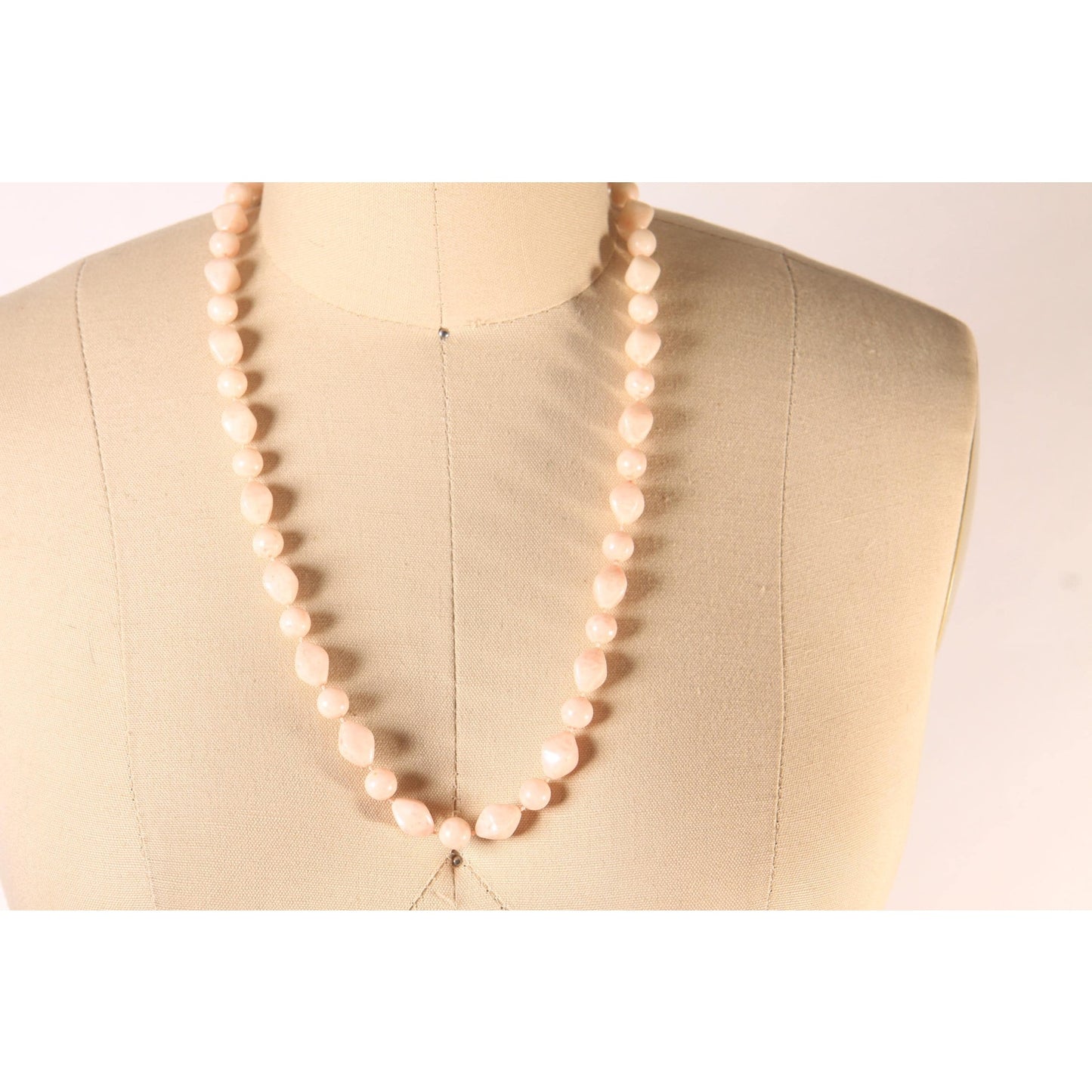 1980s Light Pink Beaded Necklace